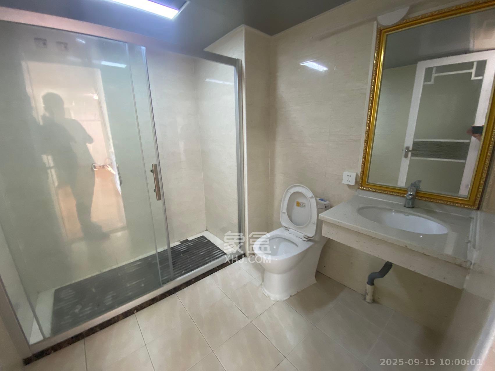 鸥波港湾 3室1厅1卫 4500.0元/月 鸥波港湾 3室1厅1卫 4500.0元/月室内图