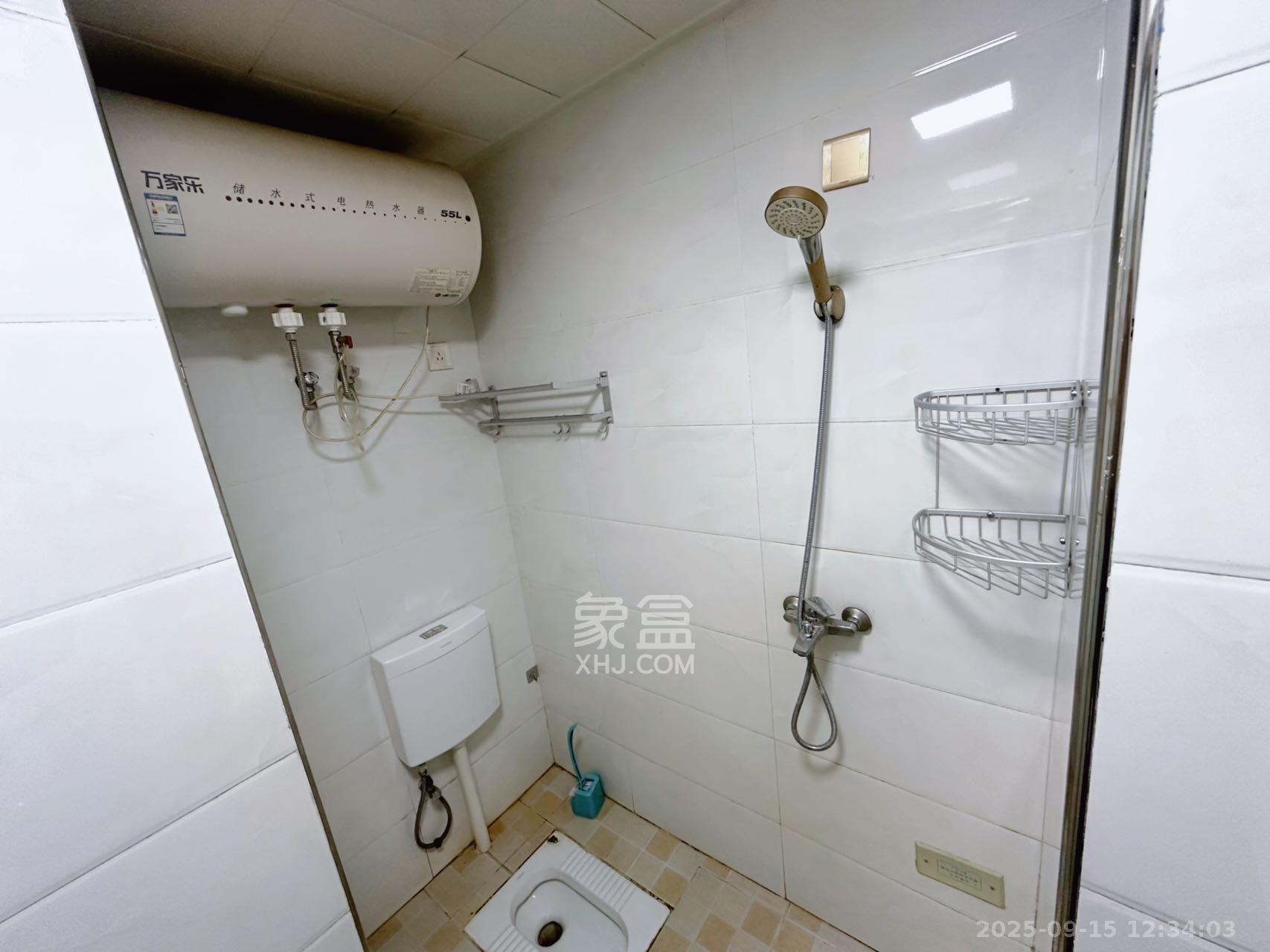 梅溪国际公寓（步步高新天地）  1室1厅1卫    1500.0元/月室内图