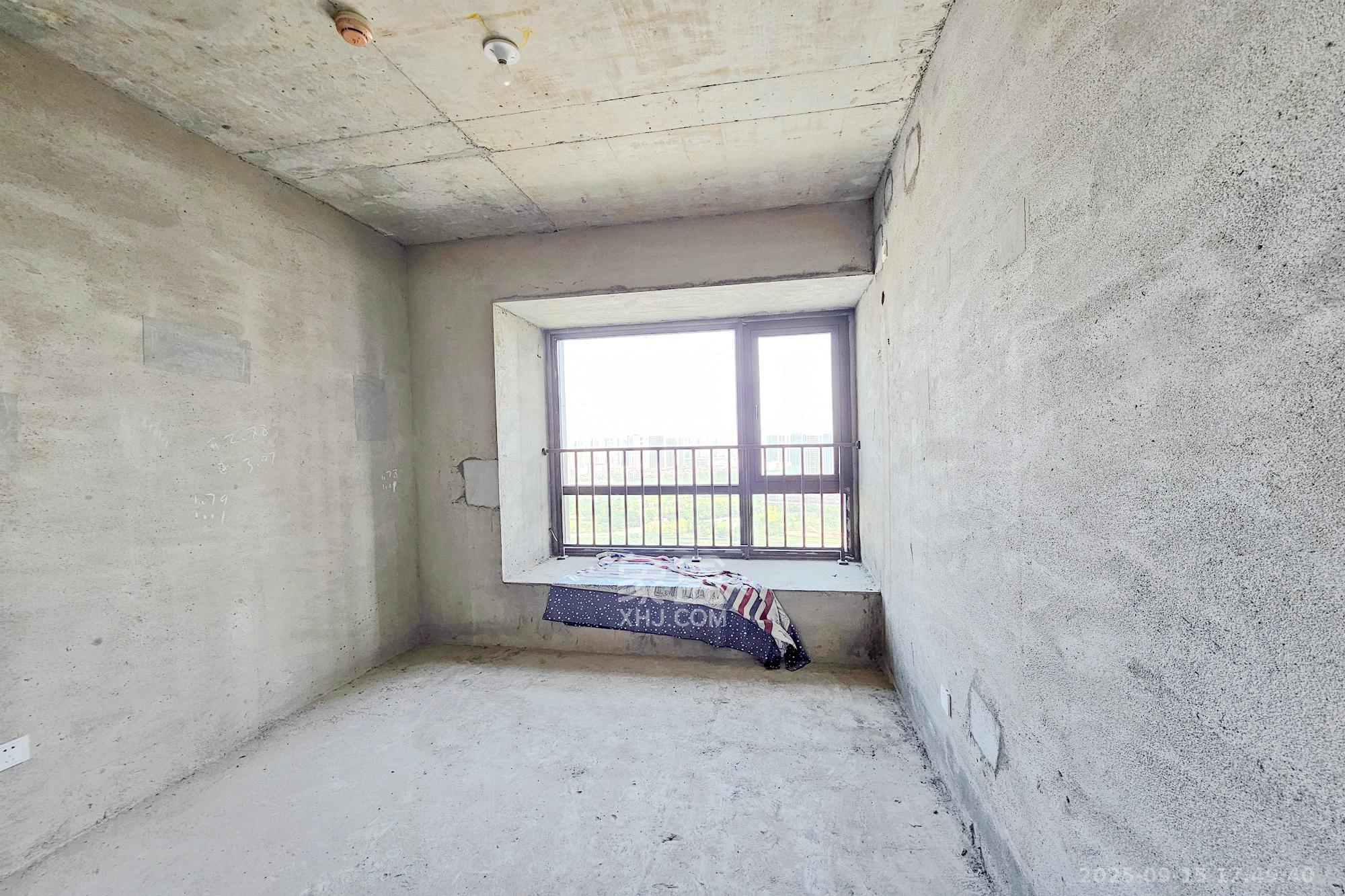 明昇壹城(明昇时代广场)二期  3室2厅2卫    145.0万 明昇壹城(明昇时代广场)二期  3室2厅2卫    145.0万卧室