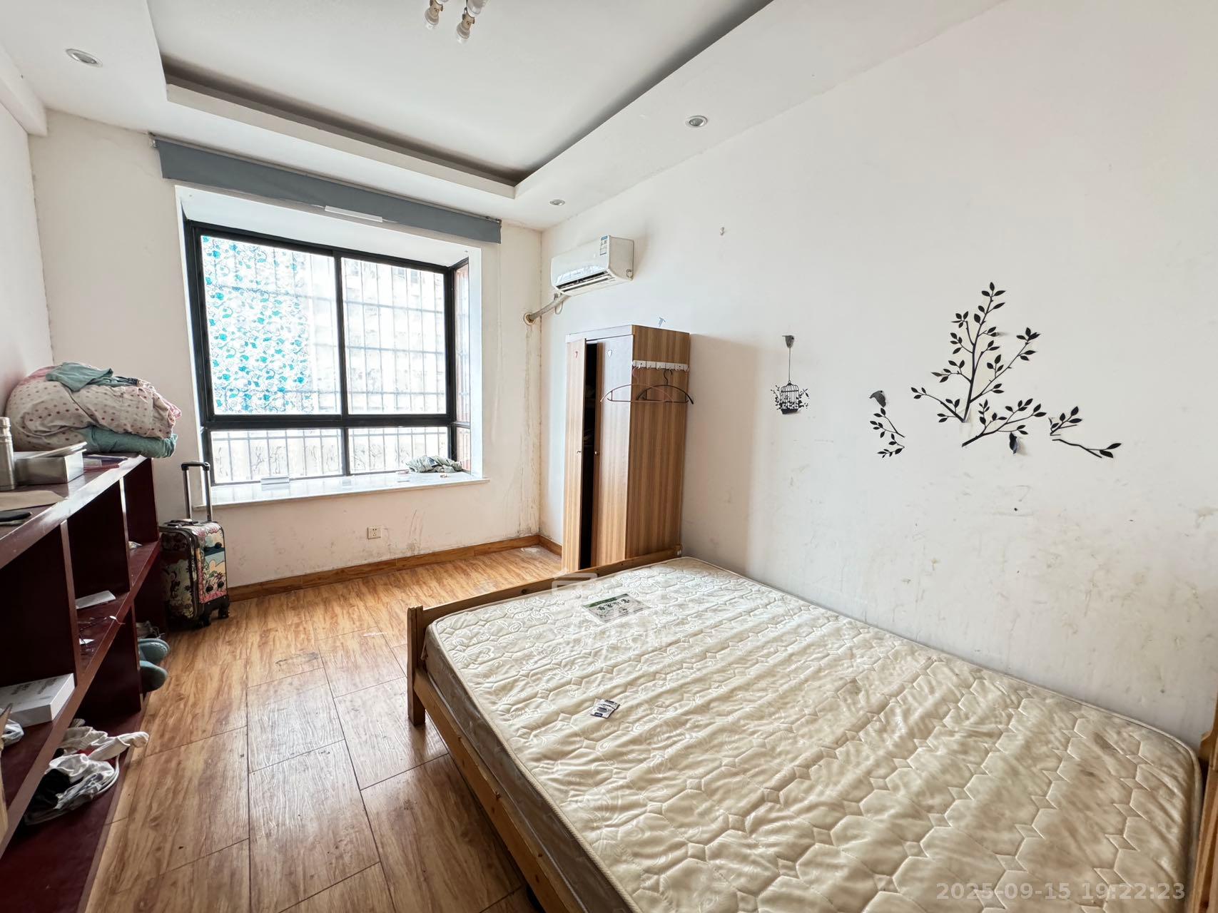 迎新佳苑  1室2厅2卫    3300.0元/月 迎新佳苑  1室2厅2卫    3300.0元/月室内图