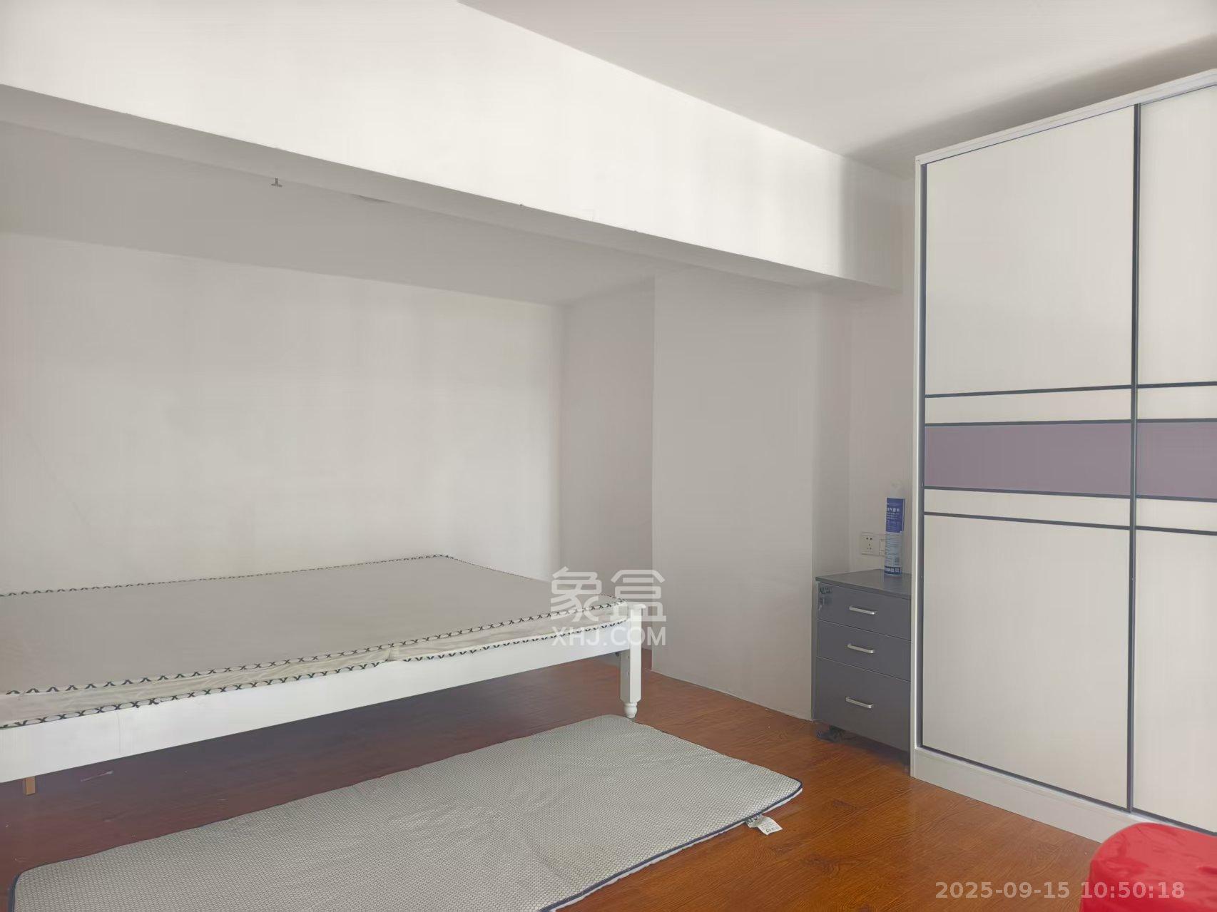 兰亭湾畔  1室1厅1卫    1600.0元/月室内图