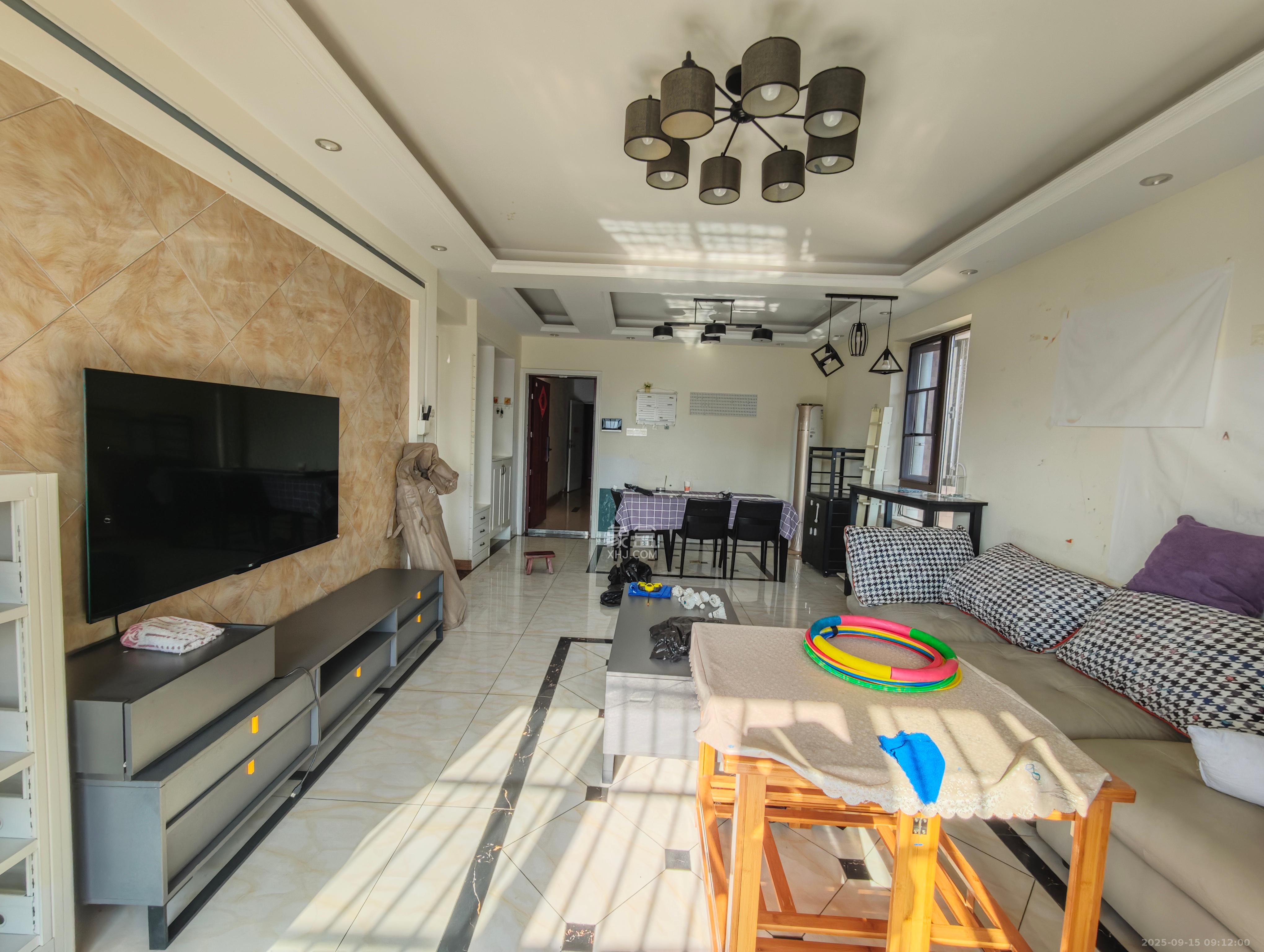 华润五彩城 4室2厅2卫 2800.0元/月 华润五彩城 4室2厅2卫 2800.0元/月室内图