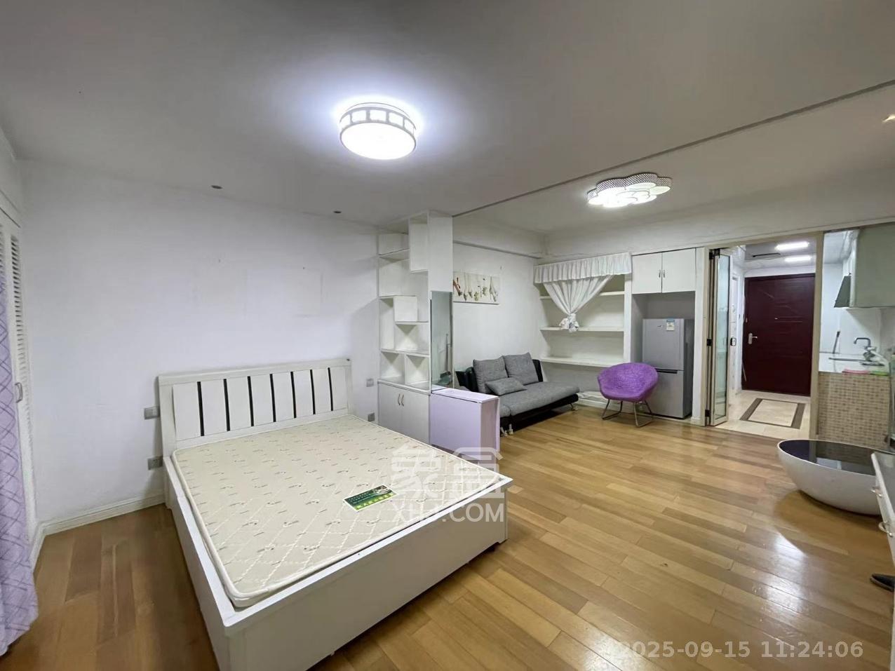 沁园春御院 1室1厅1卫 1600.0元/月 沁园春御院 1室1厅1卫 1600.0元/月室内图