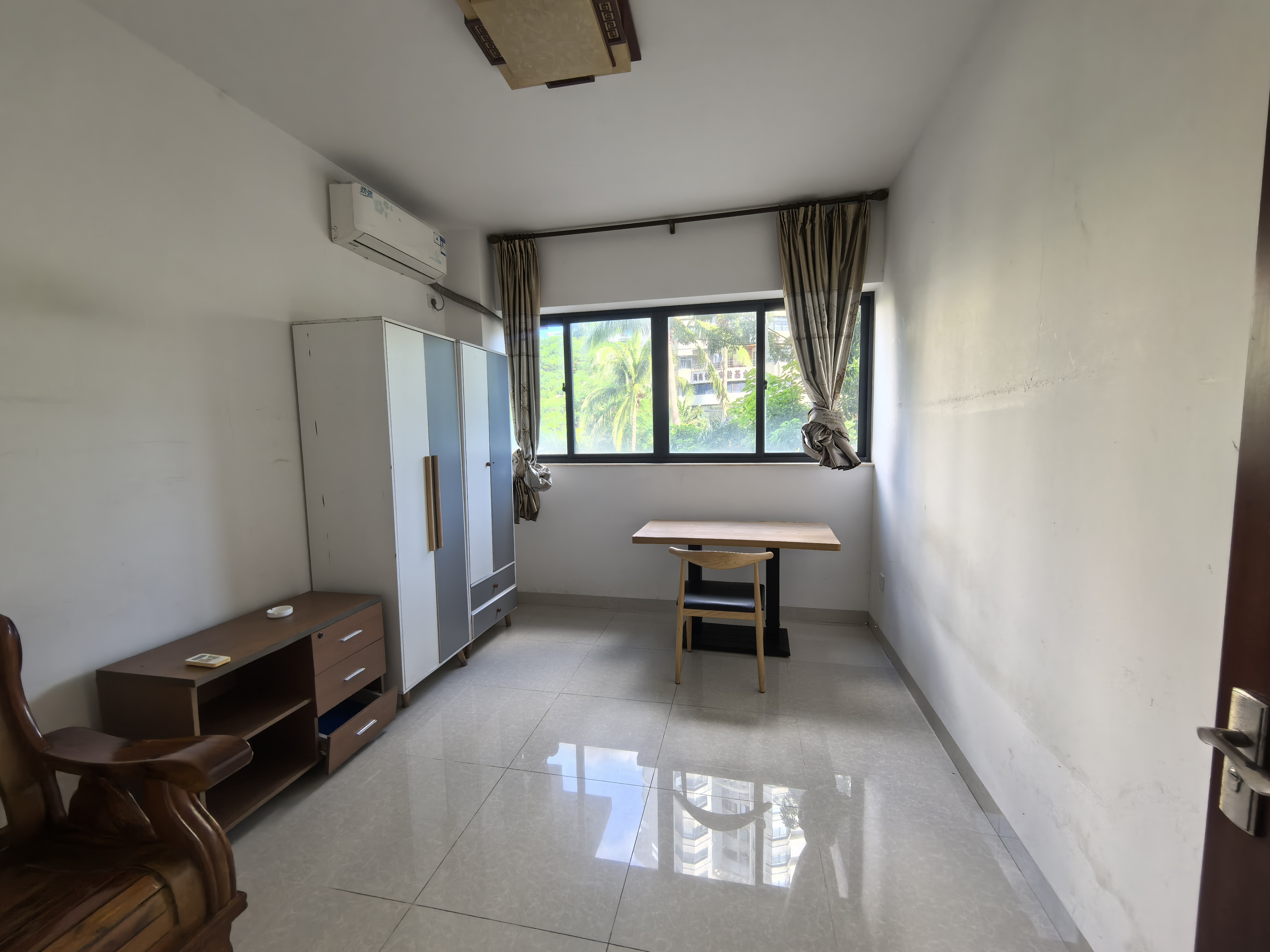 达嘉豪苑 3室2厅2卫 3000.0元/月 达嘉豪苑 3室2厅2卫 3000.0元/月室内图