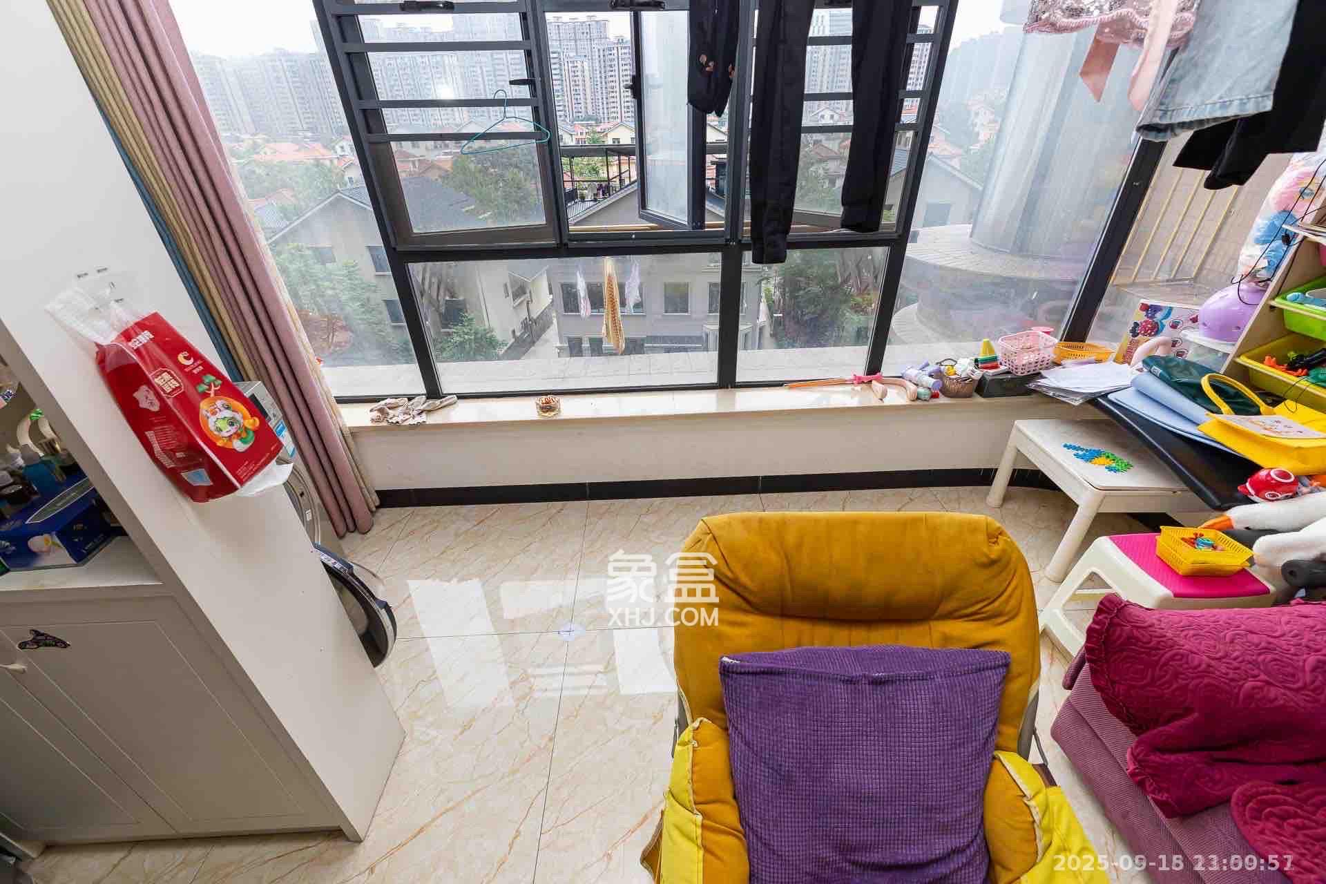 润和之悦(金泽园) 1室2厅1卫 2100.0元/月 润和之悦(金泽园) 1室2厅1卫 2100.0元/月室内图