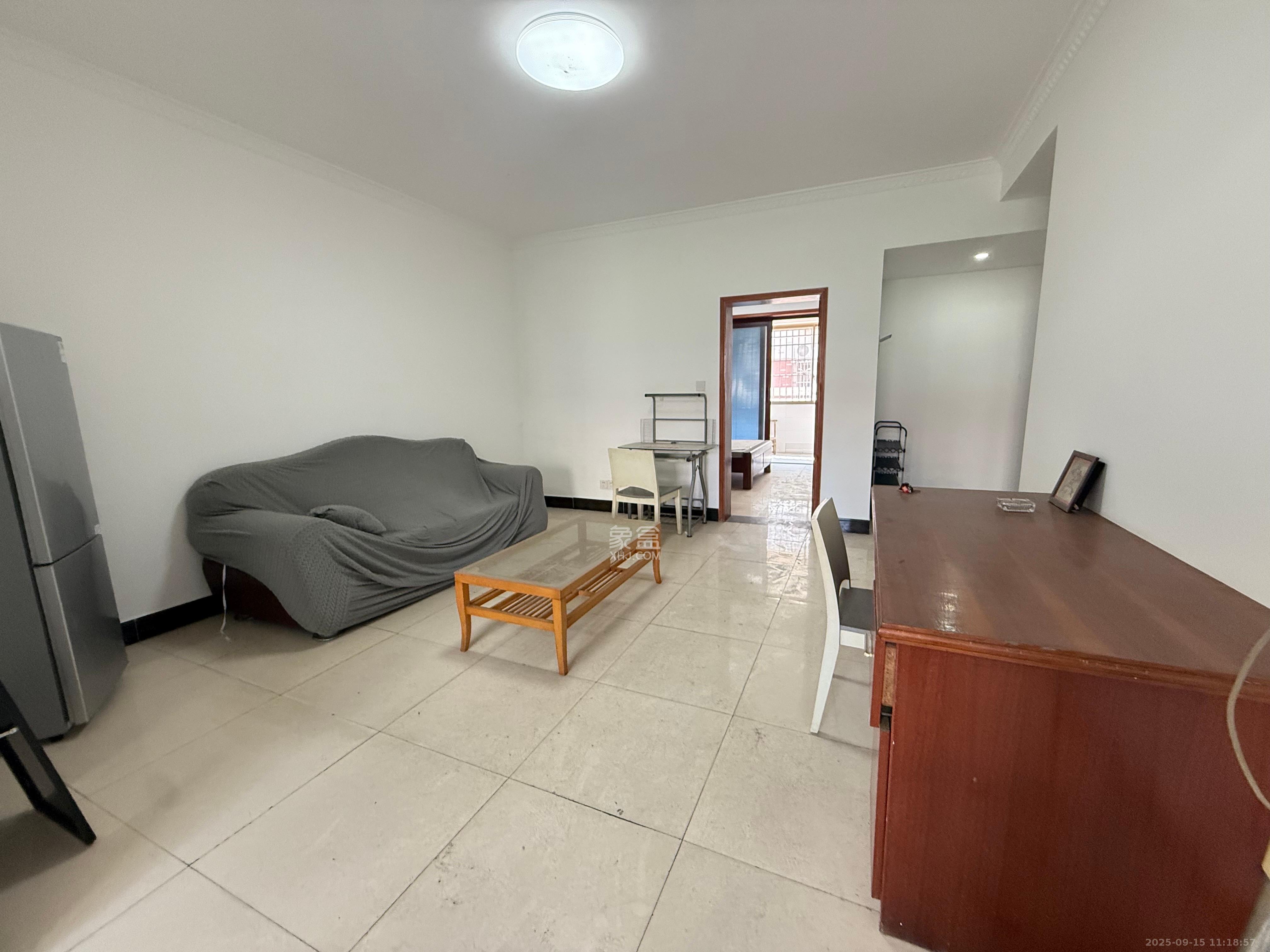 岳北社区  1室0厅0卫    2300.0元/月室内图