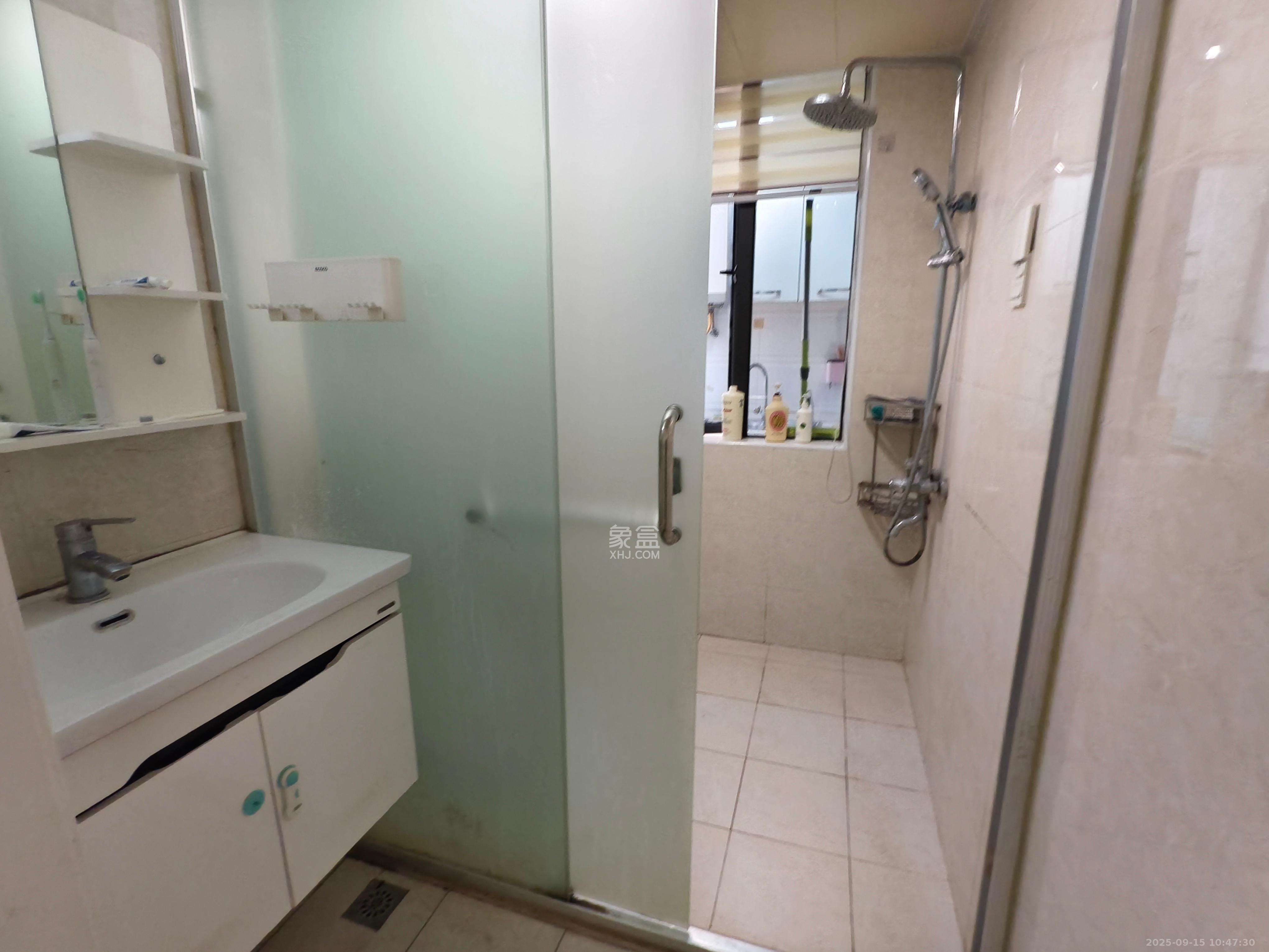 兴威帕克水岸 3室2厅2卫 2500.0元/月 兴威帕克水岸 3室2厅2卫 2500.0元/月室内图