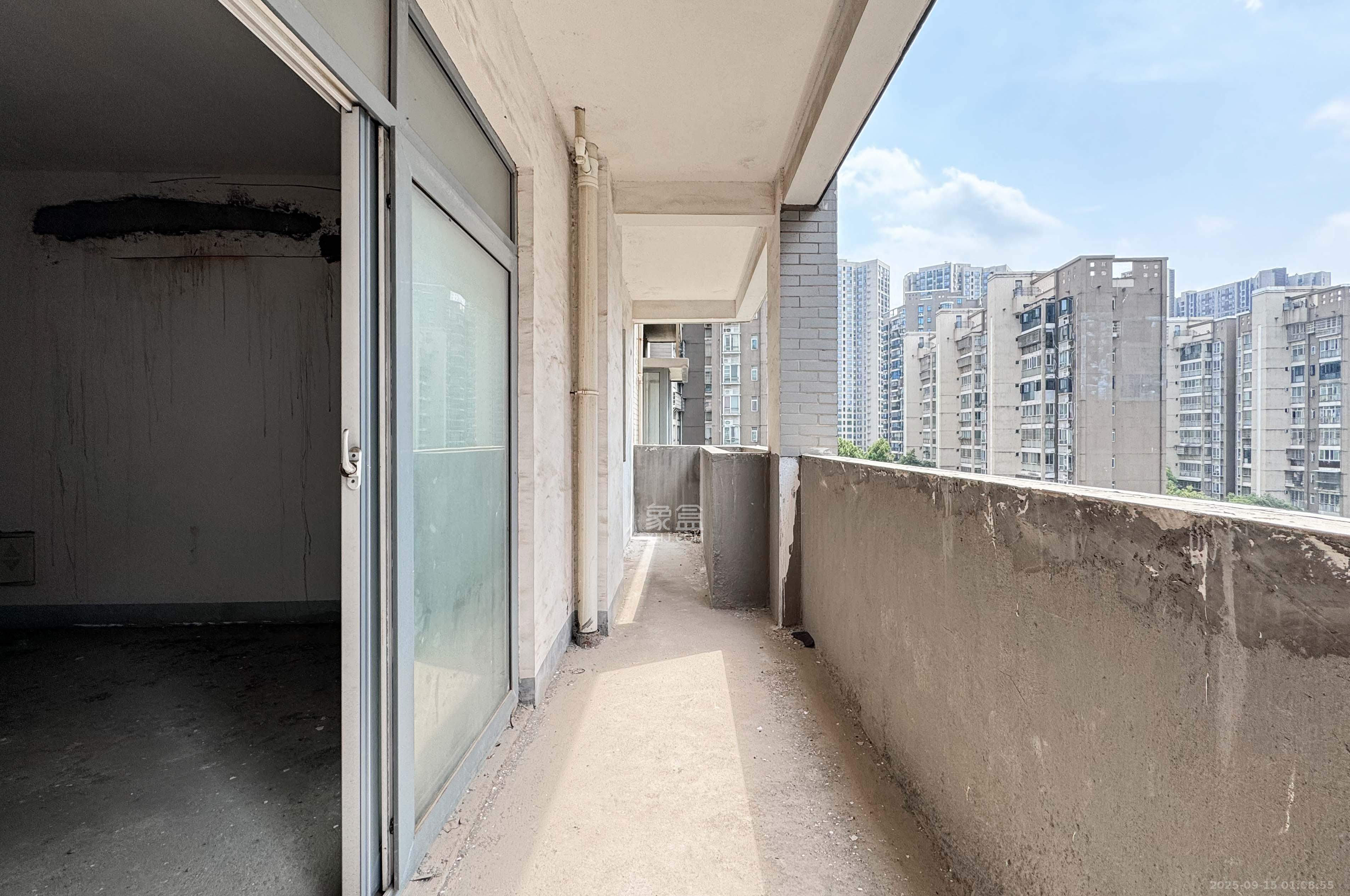 麓阳和景雅苑 4室2厅2卫 122.0万 麓阳和景雅苑 4室2厅2卫 122.0万其他