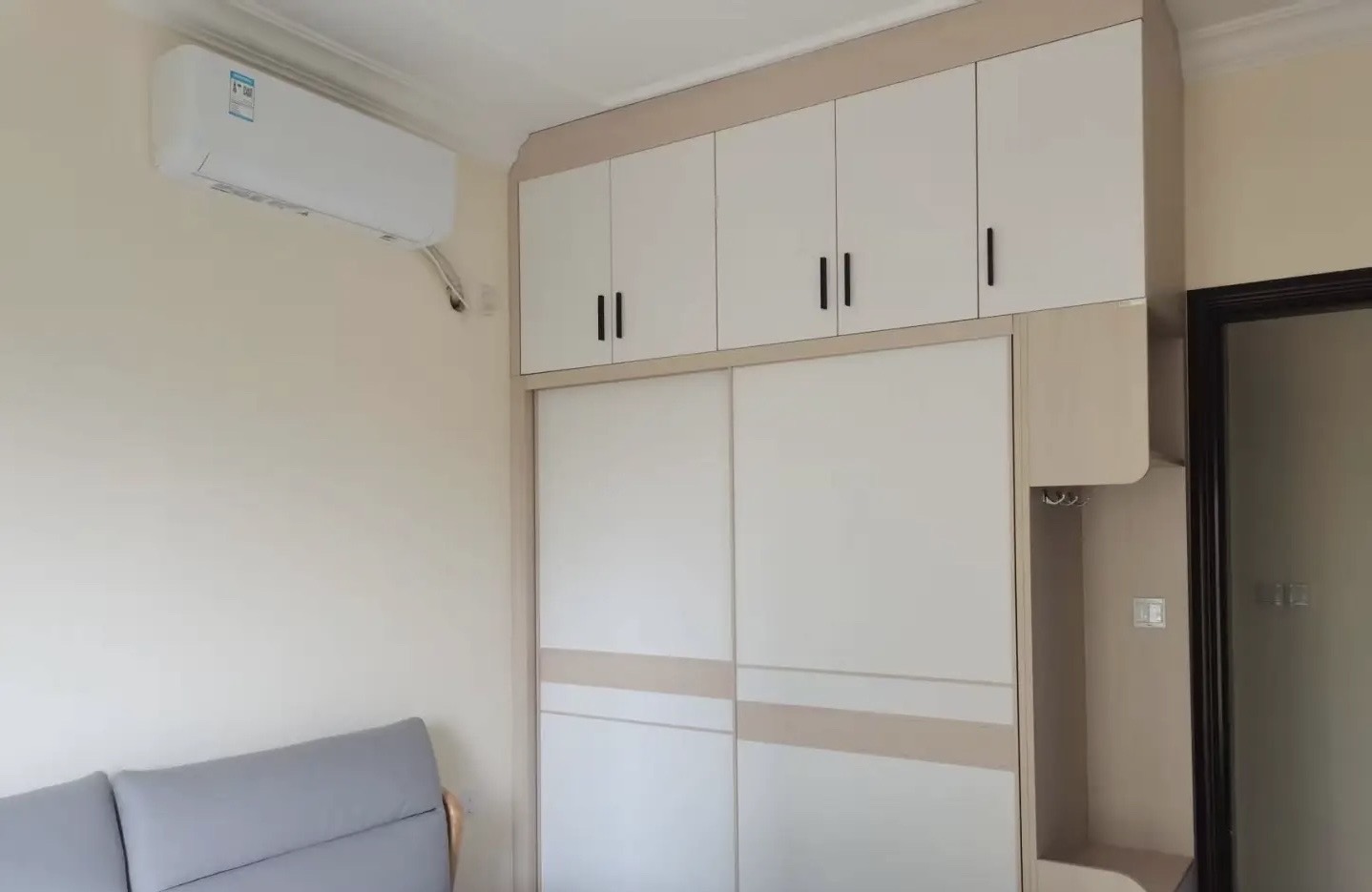 恒大美丽沙天寰湾 1室1厅1卫 3500.0元/月 恒大美丽沙天寰湾 1室1厅1卫 3500.0元/月室内图