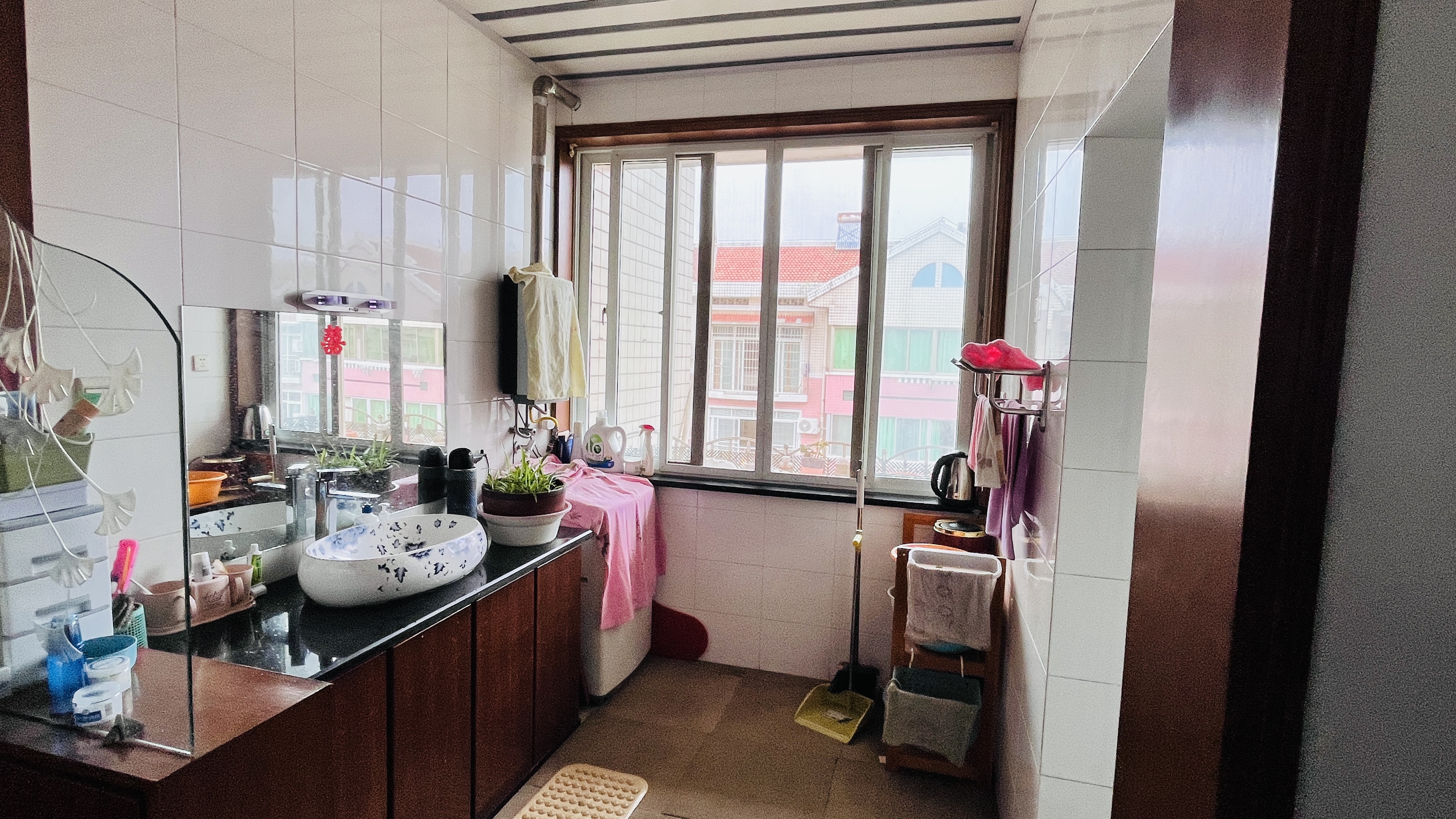 农业银行家属区 4室2厅2卫 92.8万 农业银行家属区 4室2厅2卫 92.8万室内图