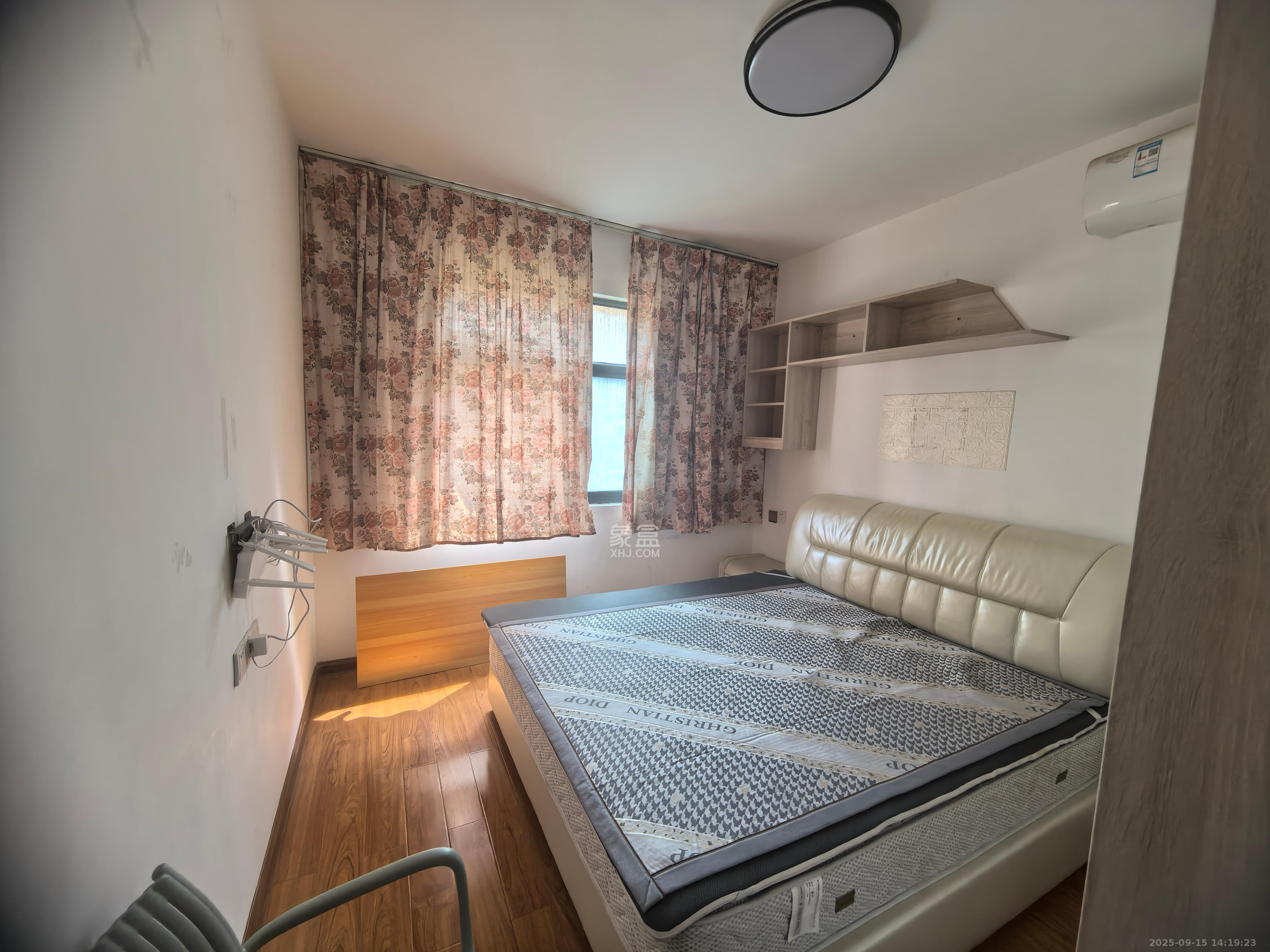 安泰嘉园(湘府邻伴) 2室2厅1卫 2300.0元/月 安泰嘉园(湘府邻伴) 2室2厅1卫 2300.0元/月室内图