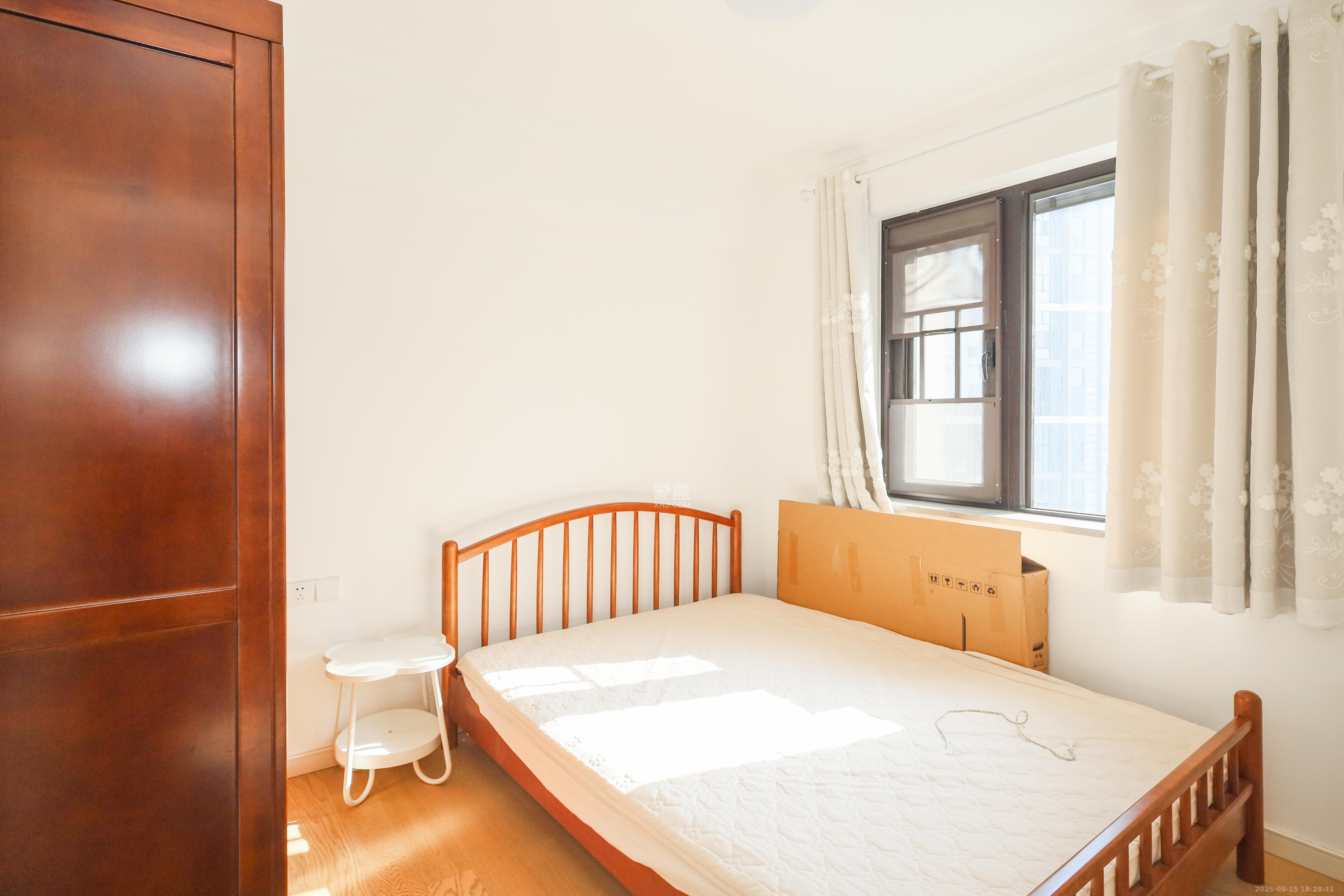 万科金色梦想B区  3室2厅2卫    119.8万 万科金色梦想B区  3室2厅2卫    119.8万卧室