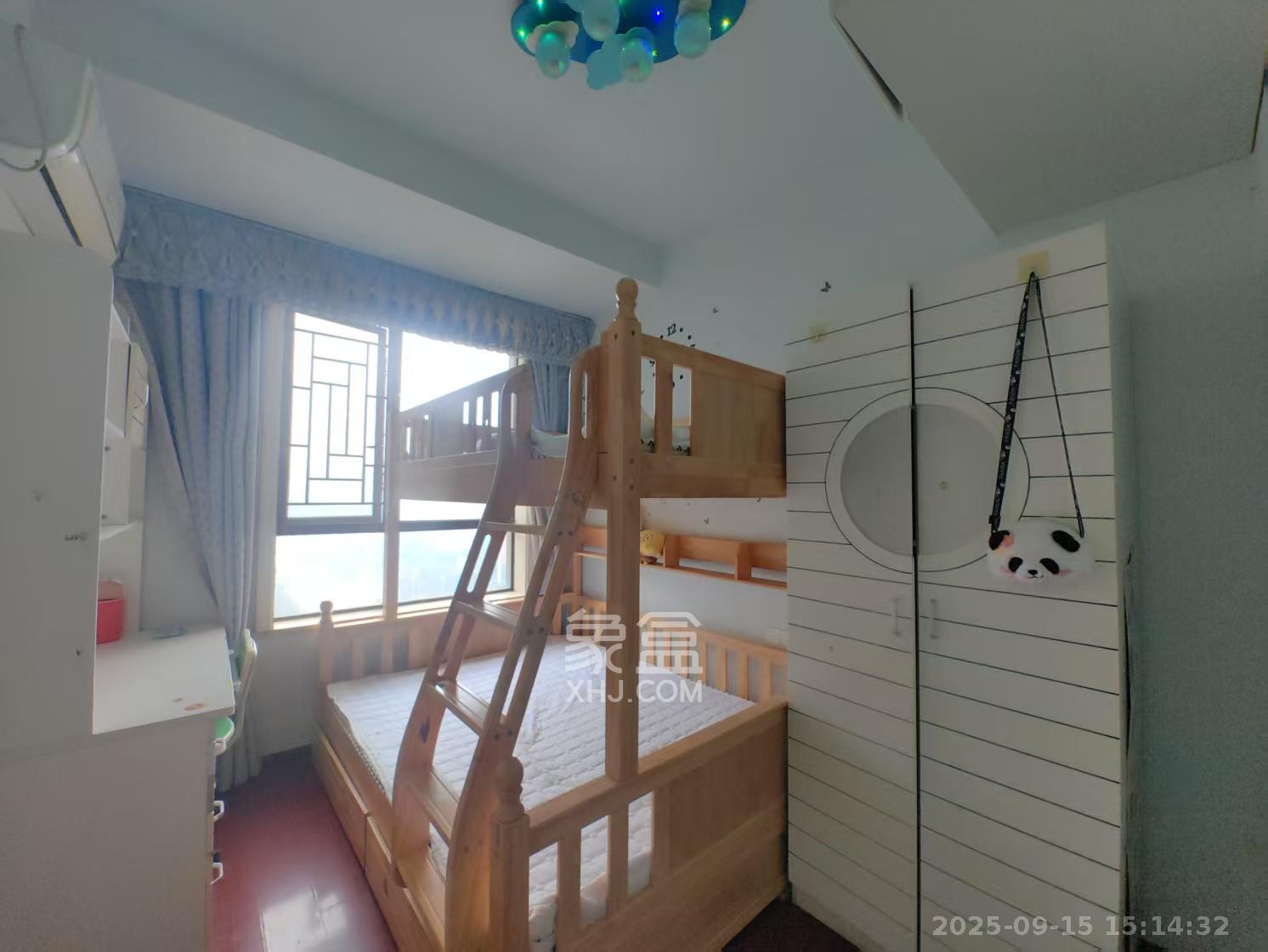 奥林匹克花园贡院一期 3室2厅1卫 2600.0元/月 奥林匹克花园贡院一期 3室2厅1卫 2600.0元/月室内图