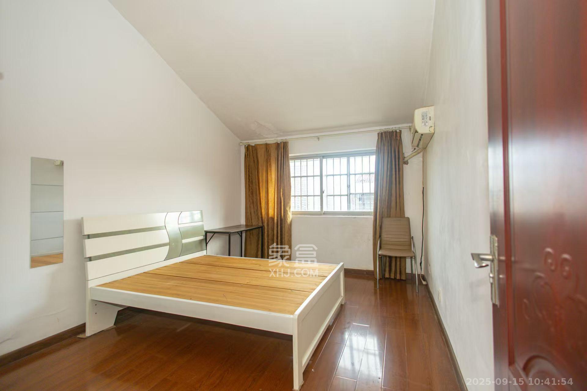 湘绣城  2室2厅1卫    1500.0元/月室内图