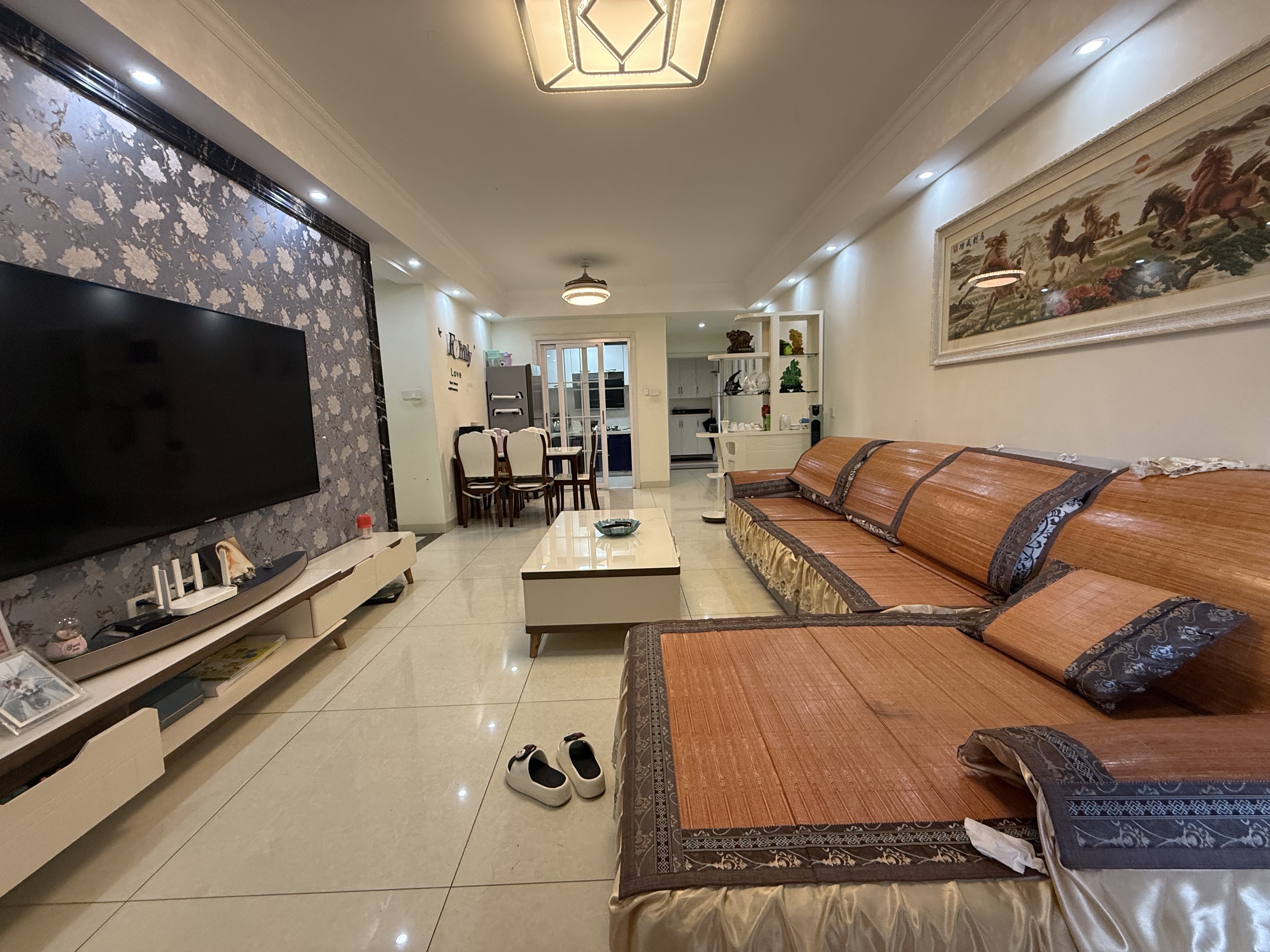 金钟时代城 3室2厅2卫 2500.0元/月 金钟时代城 3室2厅2卫 2500.0元/月室内图