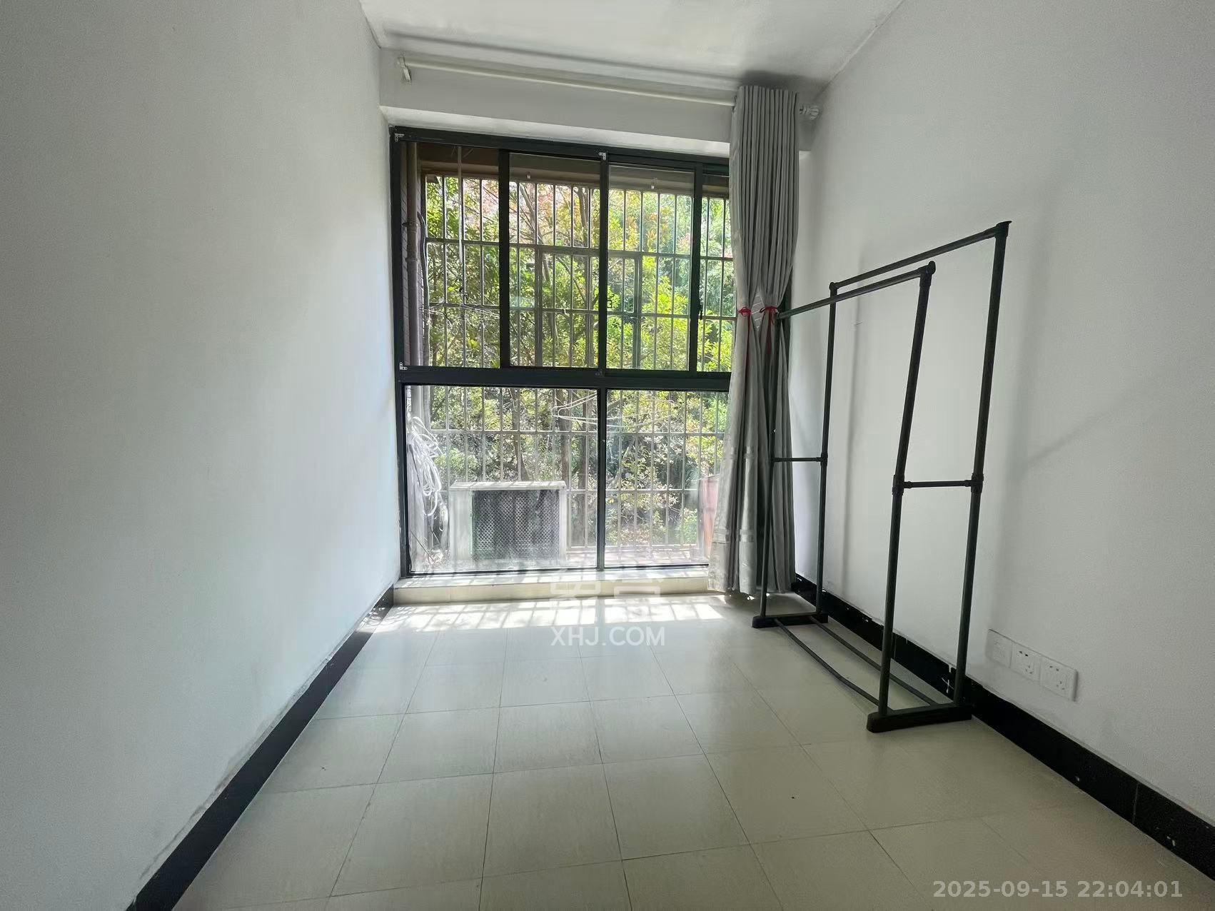 银太家园  2室2厅1卫    1700.0元/月室内图