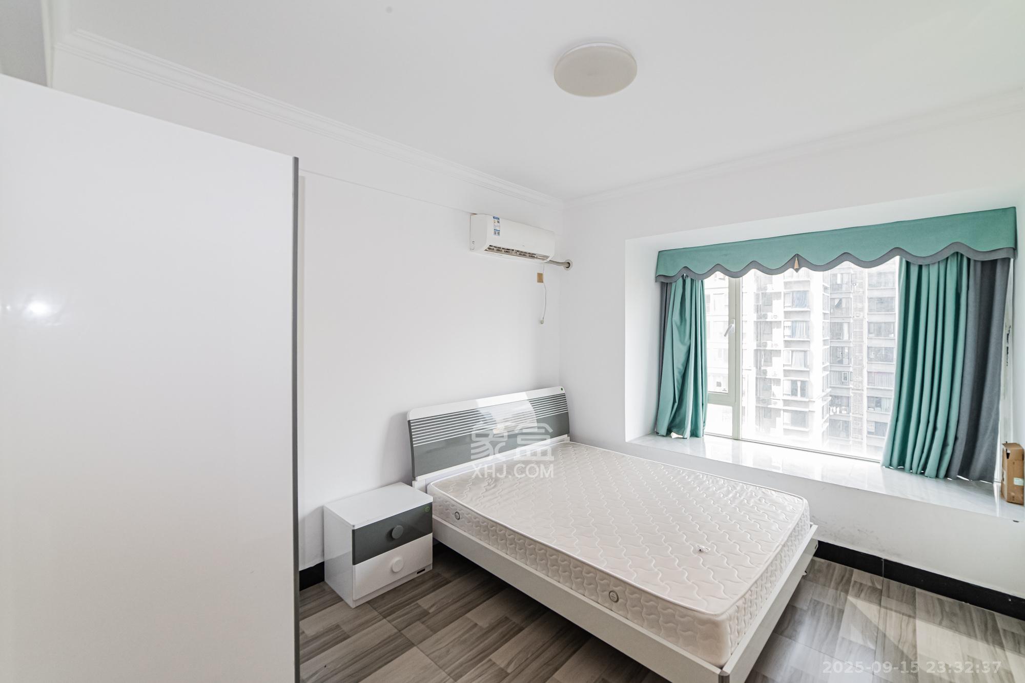 北辰三角洲E7区  4室2厅2卫    255.0万卧室