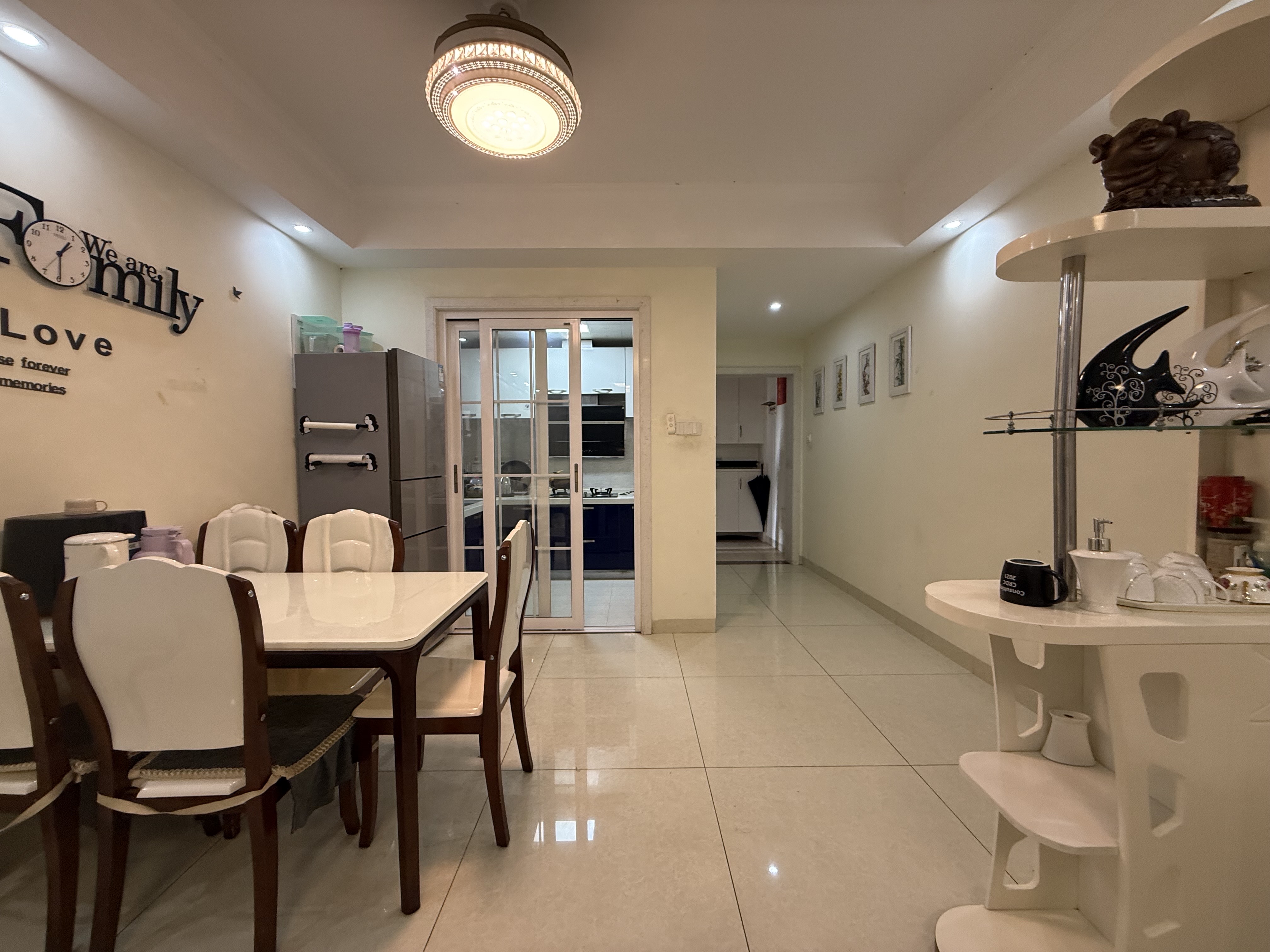 金钟时代城 3室2厅2卫 2500.0元/月 金钟时代城 3室2厅2卫 2500.0元/月室内图