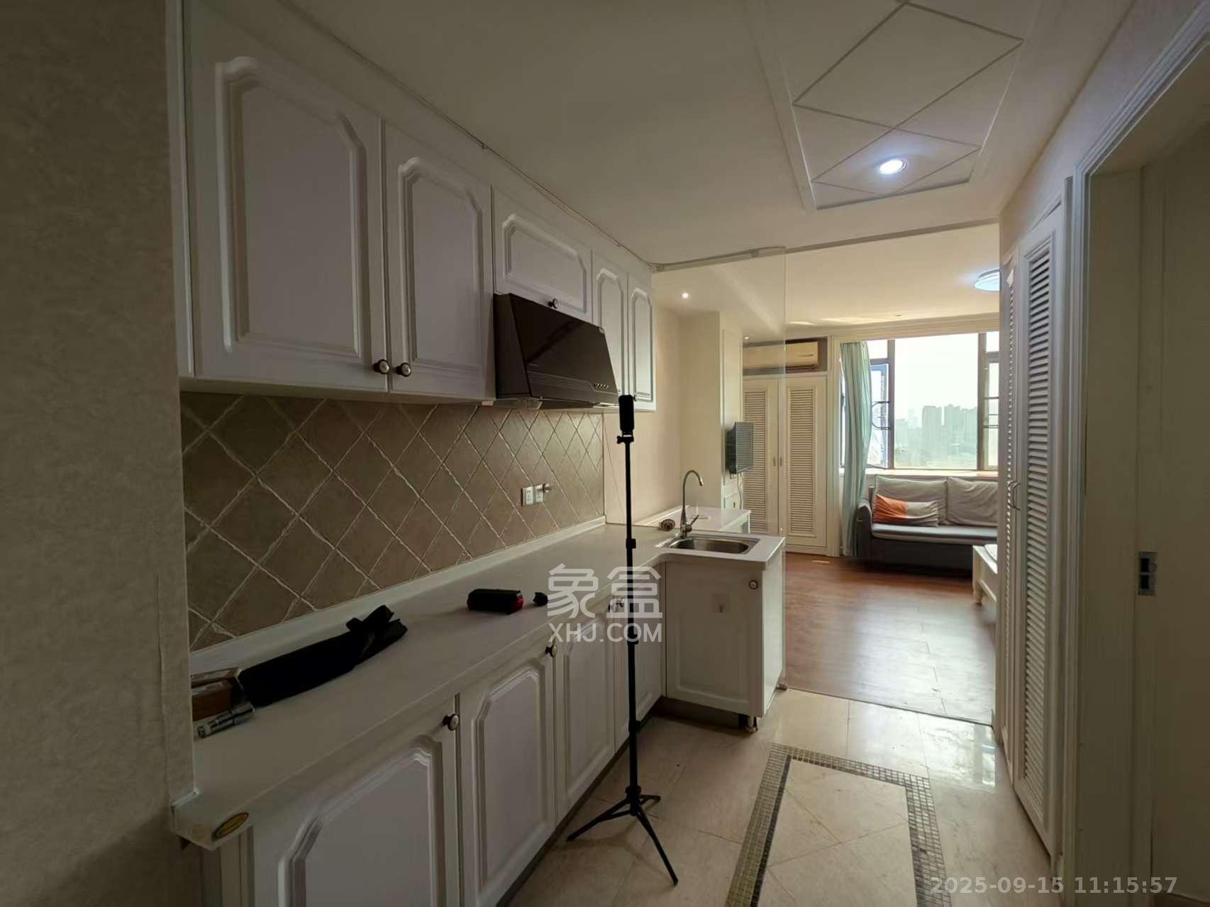 沁园春御院 1室1厅1卫 1650.0元/月 沁园春御院 1室1厅1卫 1650.0元/月室内图