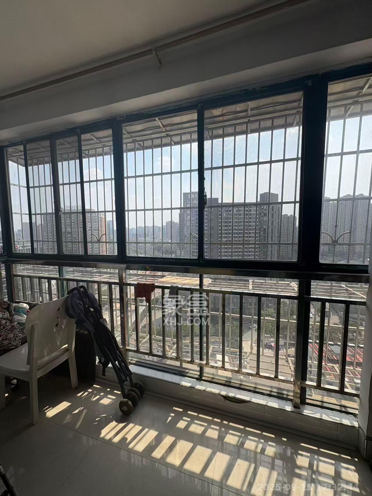 盛德碧瑞庭 3室2厅2卫 2200.0元/月 盛德碧瑞庭 3室2厅2卫 2200.0元/月室内图