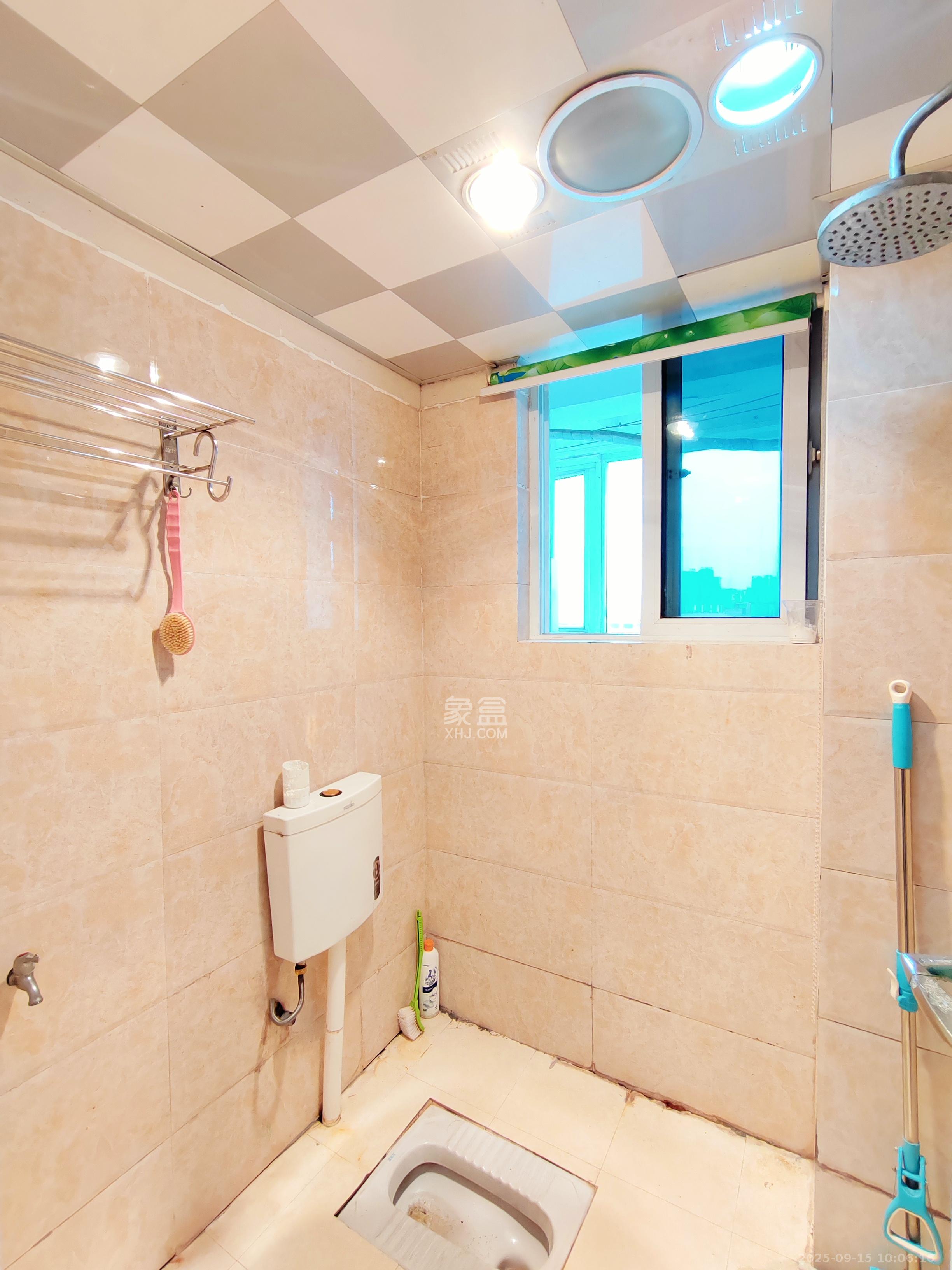 三重星都心  3室2厅2卫    2500.0元/月 三重星都心  3室2厅2卫    2500.0元/月室内图