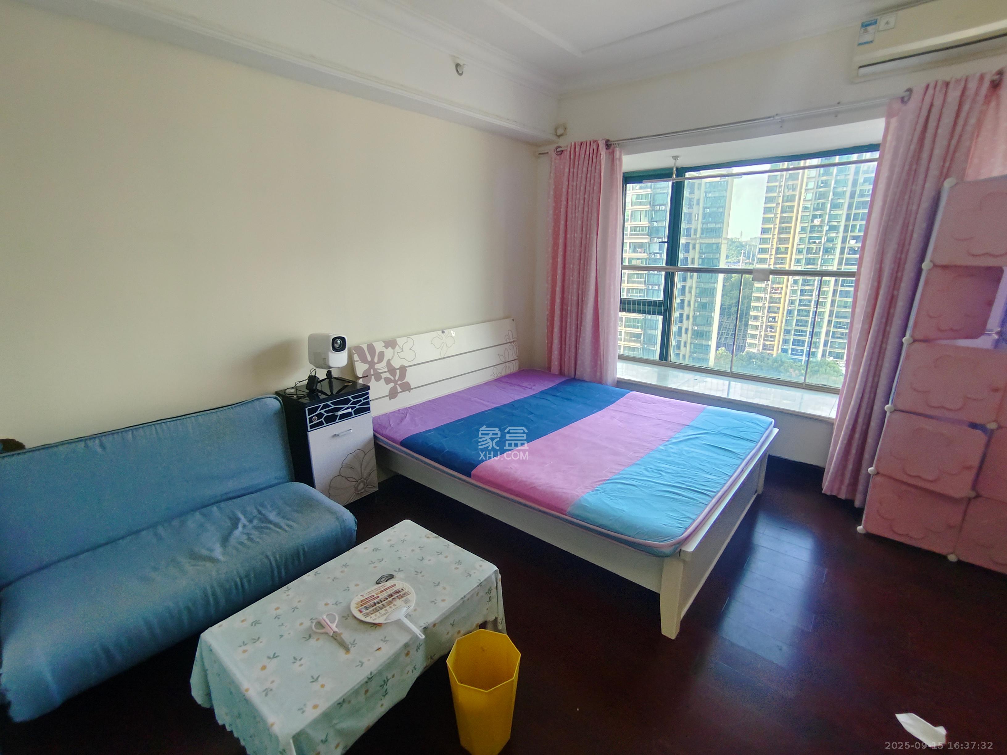 恒大华府  1室1厅1卫    1100.0元/月 恒大华府  1室1厅1卫    1100.0元/月