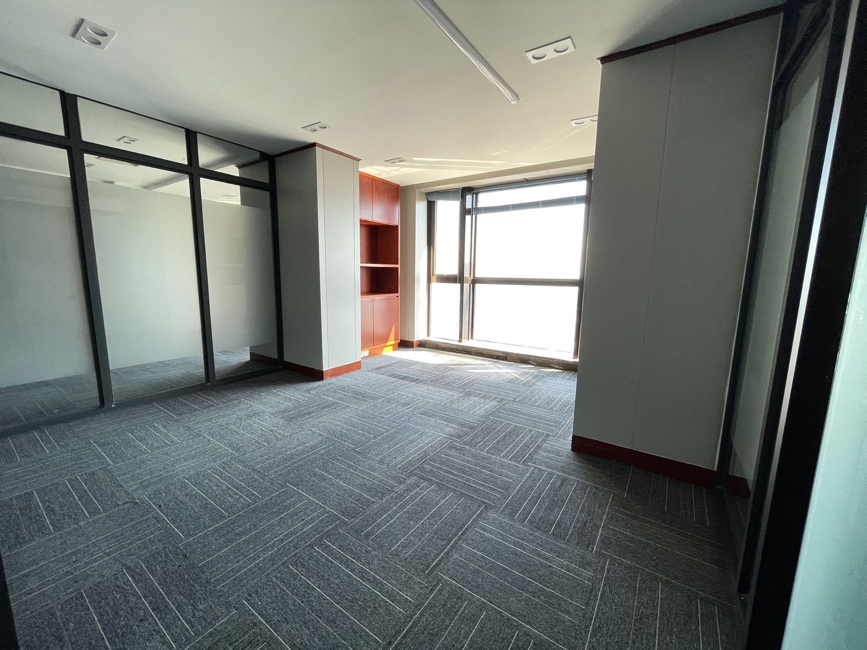 明光国际大酒店  1室1厅1卫    2700.0元/月室内图