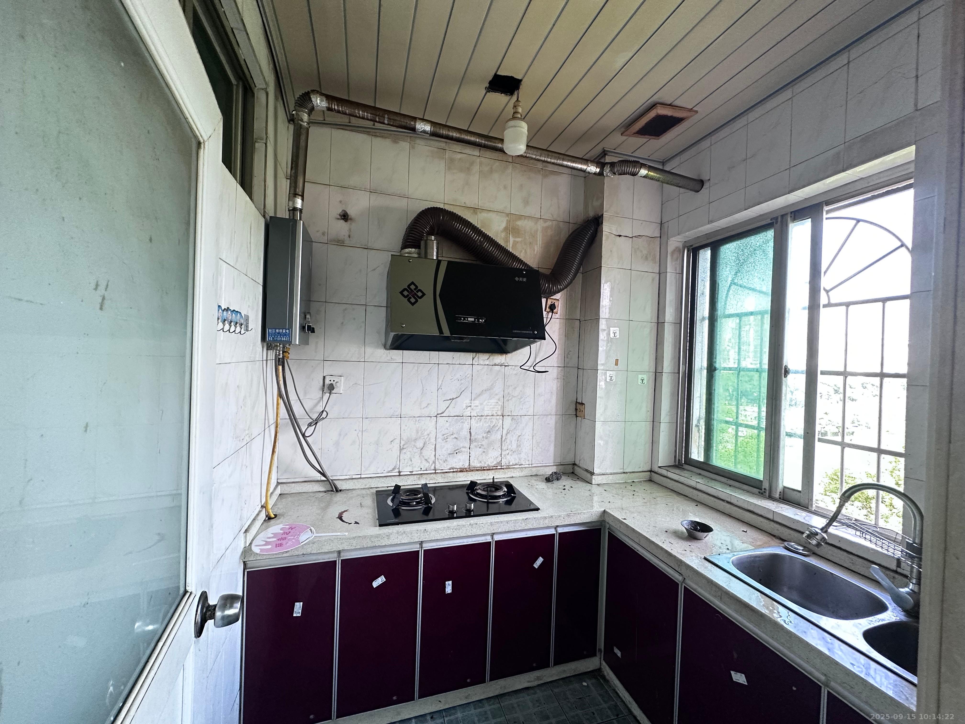 马王堆陶瓷建材新城  2室2厅1卫    1500.0元/月室内图