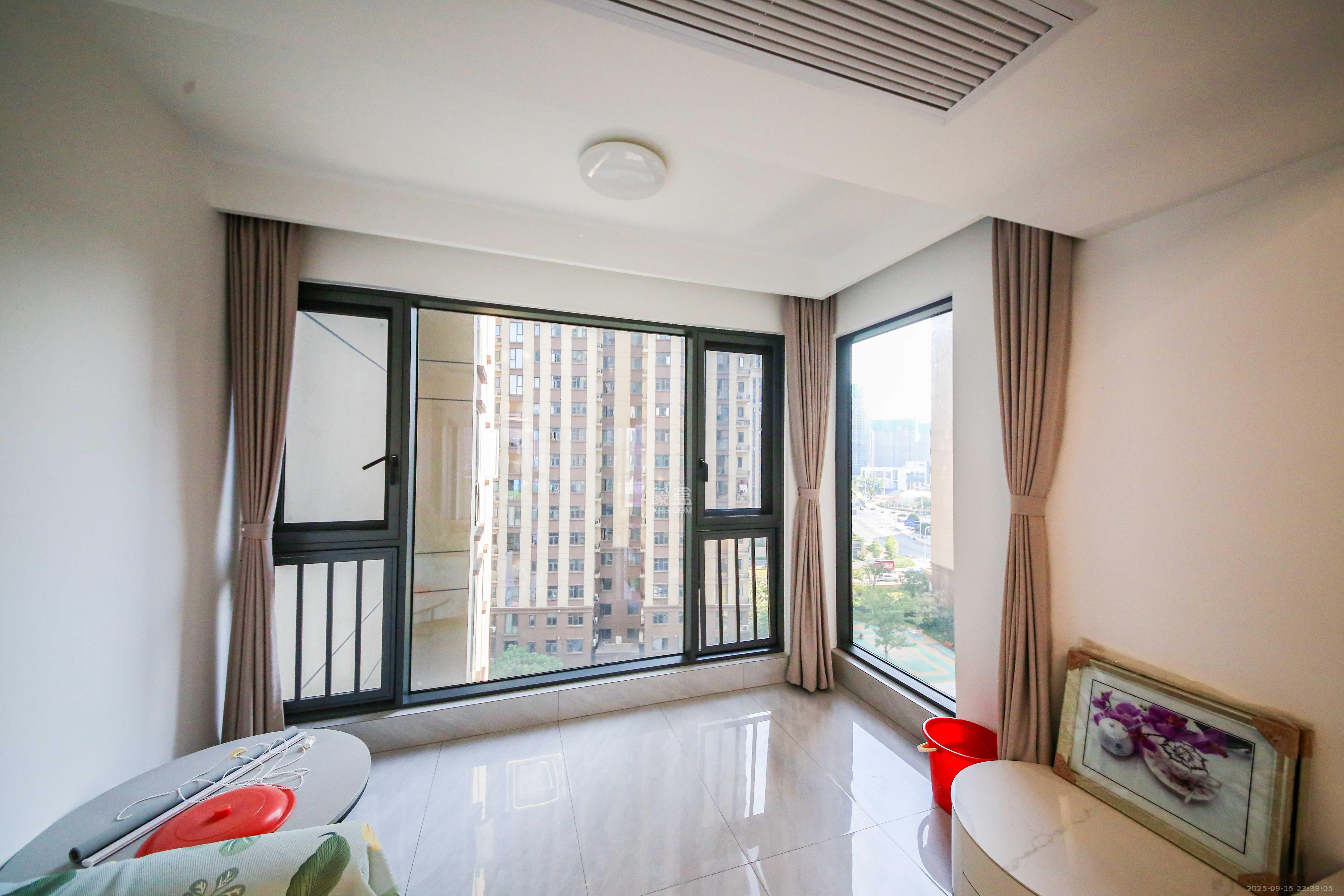 中建钰和城 3室2厅1卫 145.0万 中建钰和城 3室2厅1卫 145.0万阳台