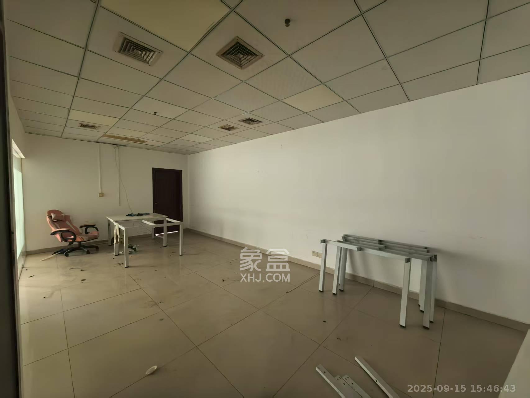 新长海广场   500.0㎡      20000.0元/月室内图