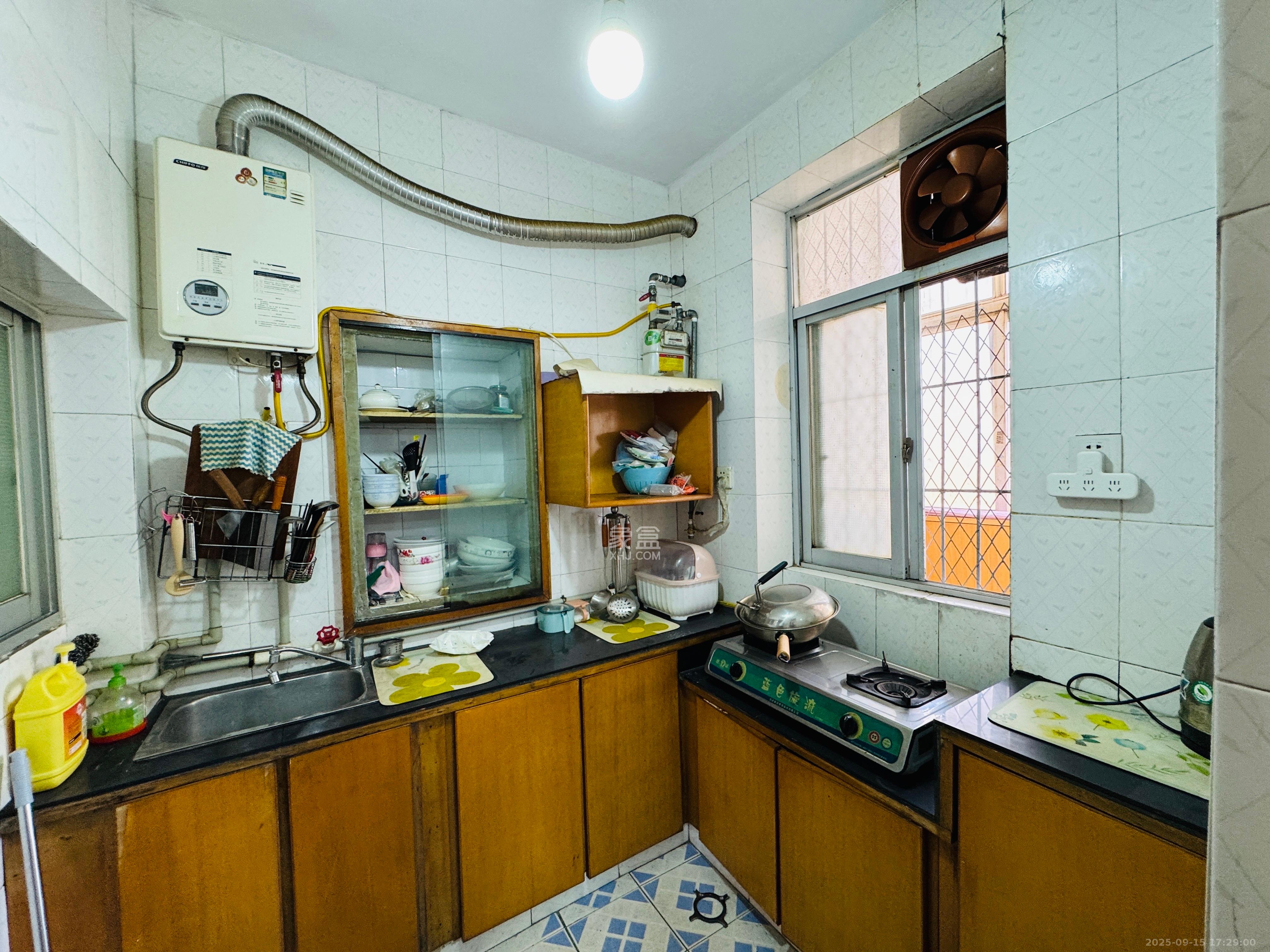 书院路电梯厂宿舍（宝塔山）  2室1厅1卫    1200.0元/月室内图