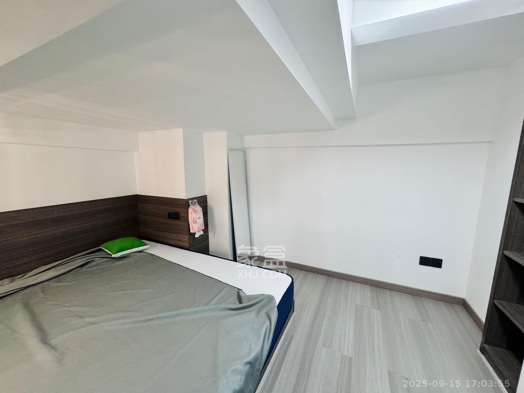 中建嘉和城  2室1厅1卫    1800.0元/月 中建嘉和城  2室1厅1卫    1800.0元/月