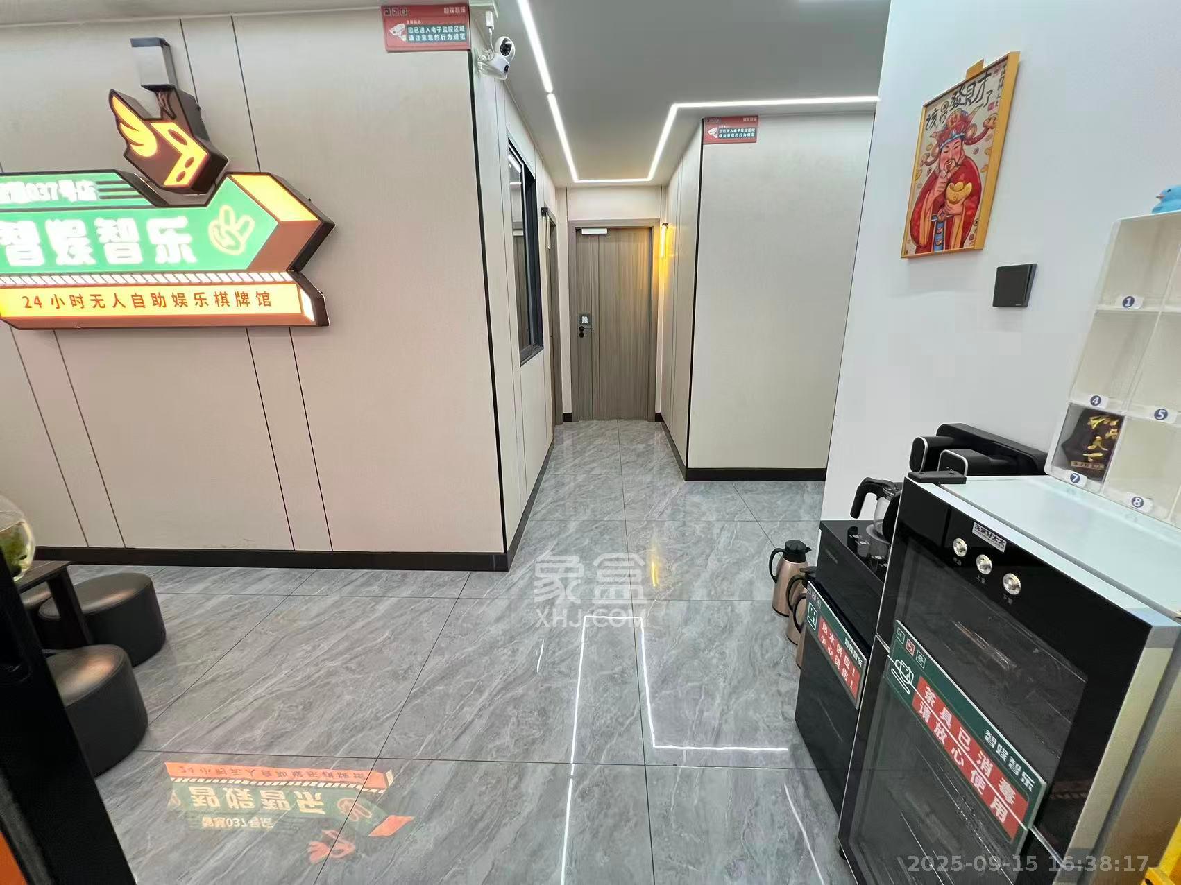 东方芙蓉  4室2厅2卫    5500.0元/月室内图