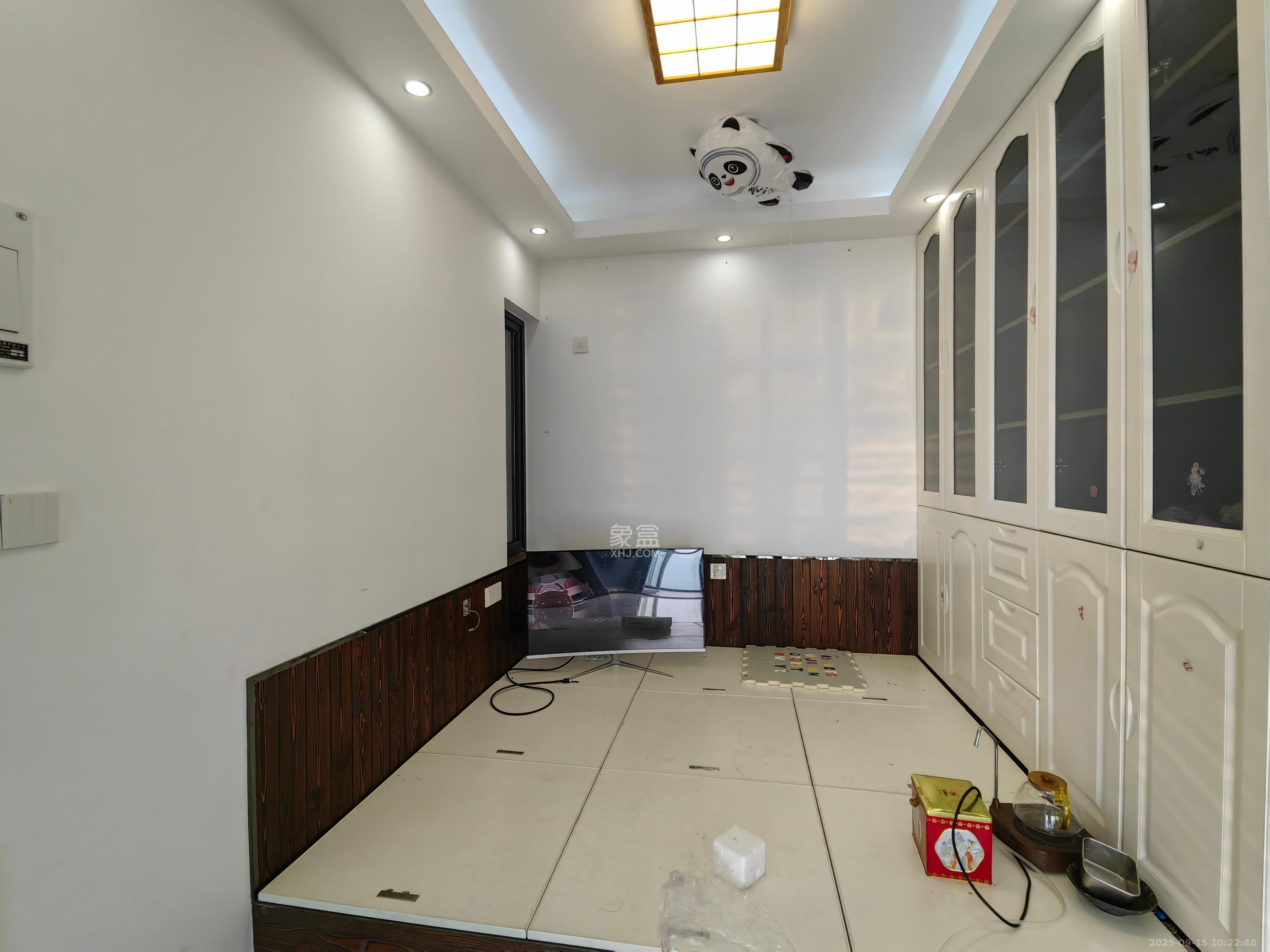 天祥水晶湾 4室2厅2卫 5000.0元/月 天祥水晶湾 4室2厅2卫 5000.0元/月室内图