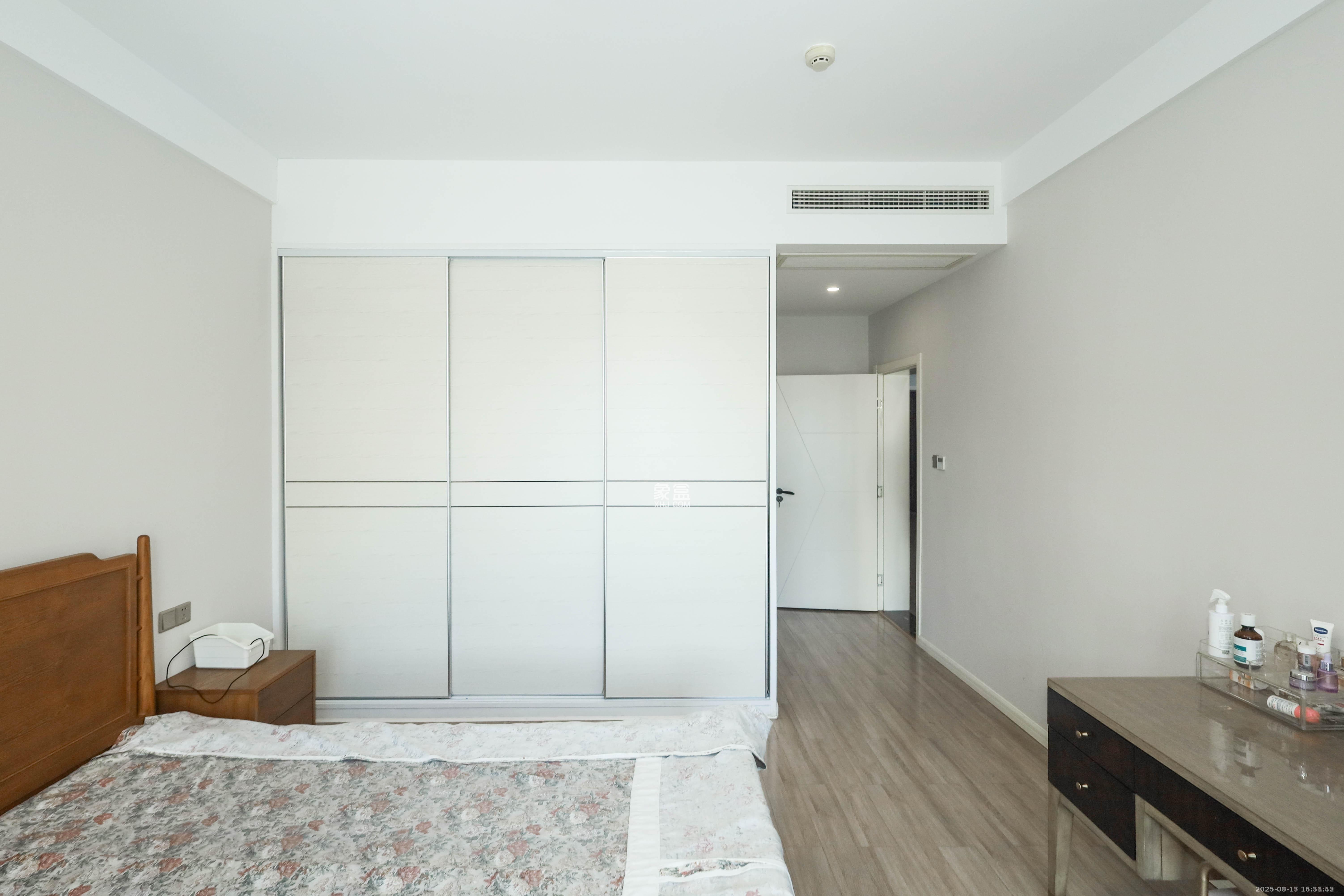 晟通牡丹舸  3室2厅2卫    6500.0元/月室内图