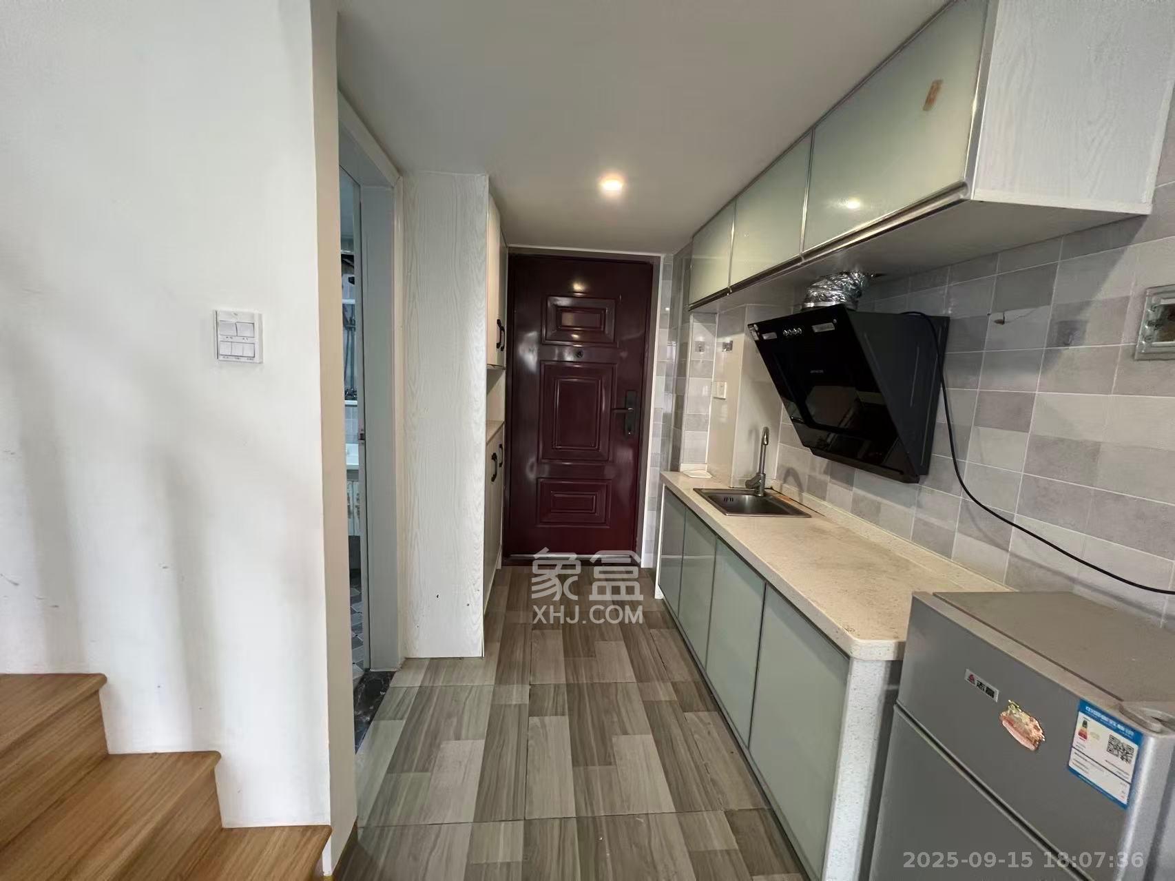 MOMA当代广场  1室1厅1卫    1100.0元/月室内图