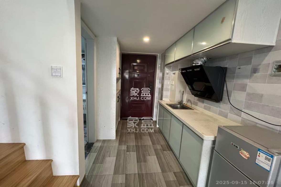 MOMA当代广场 1室1厅1卫 1100.0元/月 MOMA当代广场 1室1厅1卫 1100.0元/月室内图