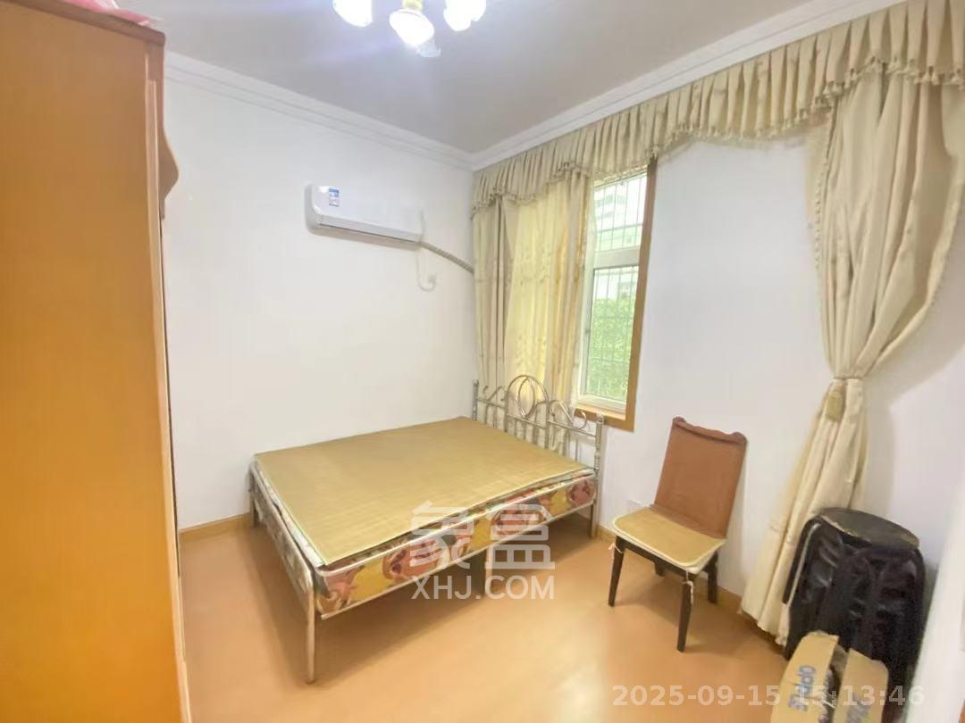 湘农桥社区  3室2厅2卫    2000.0元/月室内图