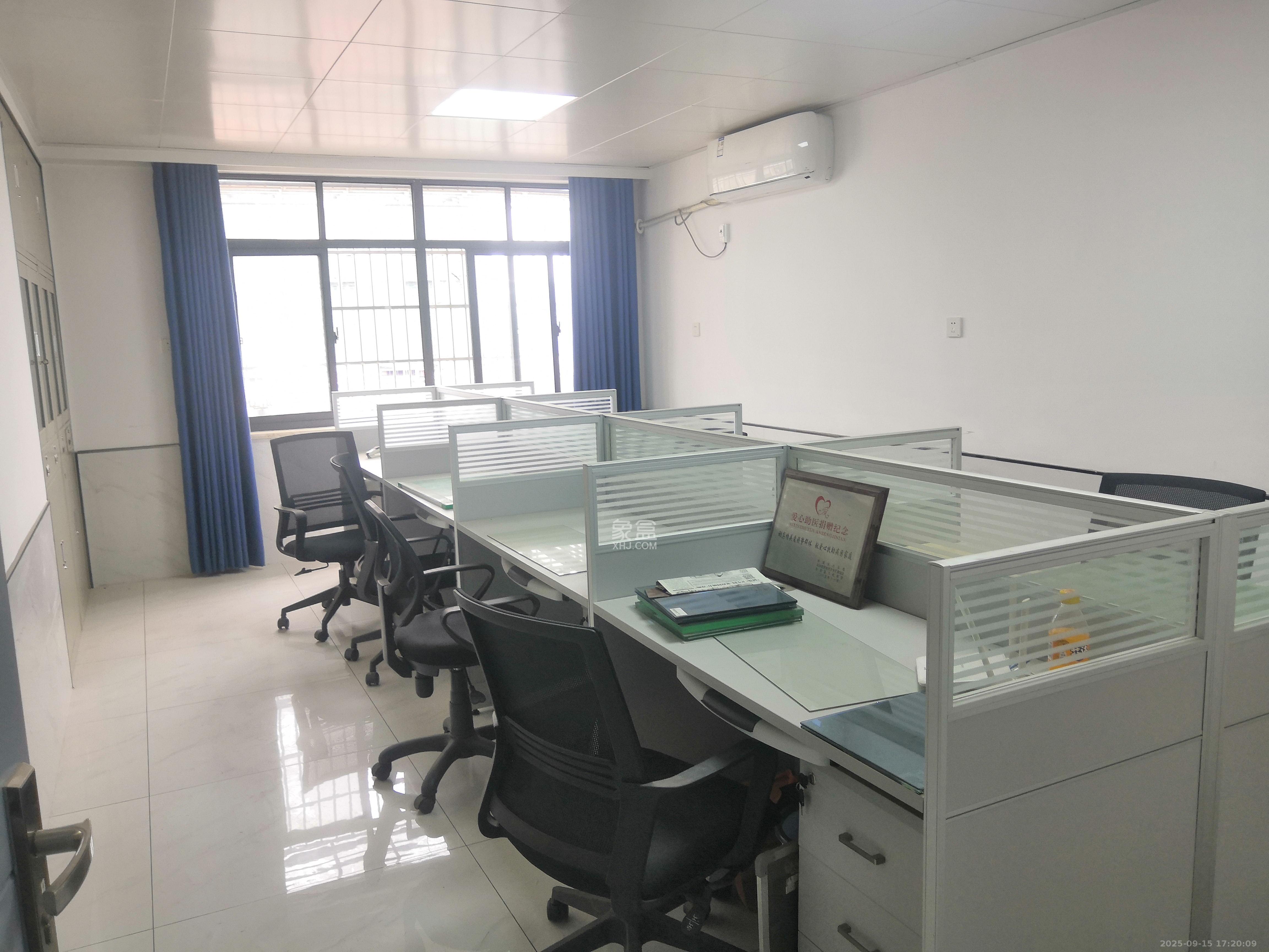 龙塘安置区(龙塘小区) 1室0厅0卫 6500.0元/月 龙塘安置区(龙塘小区) 1室0厅0卫 6500.0元/月室内图