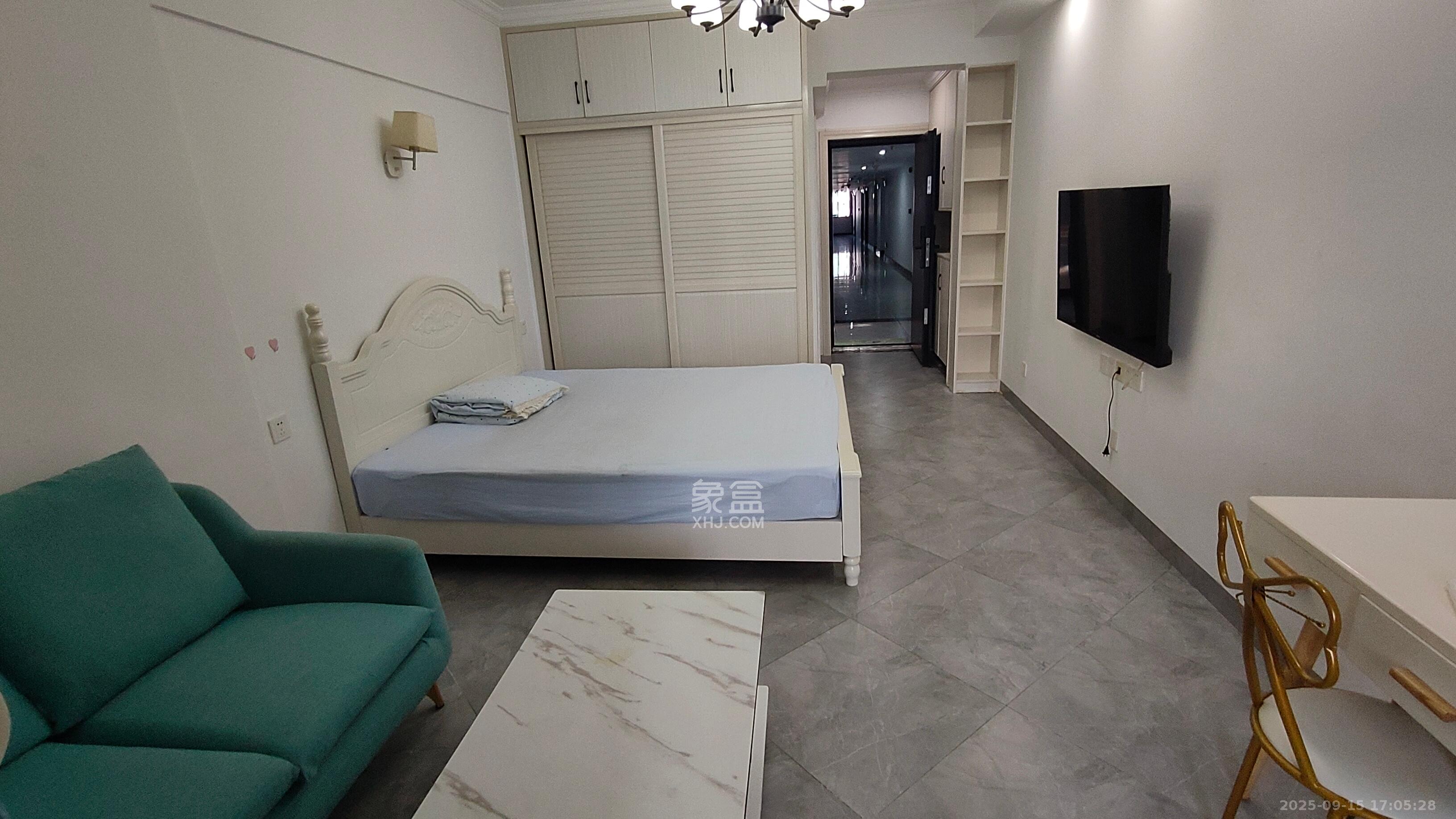 国泰九龙湾  1室1厅1卫    1400.0元/月 国泰九龙湾  1室1厅1卫    1400.0元/月