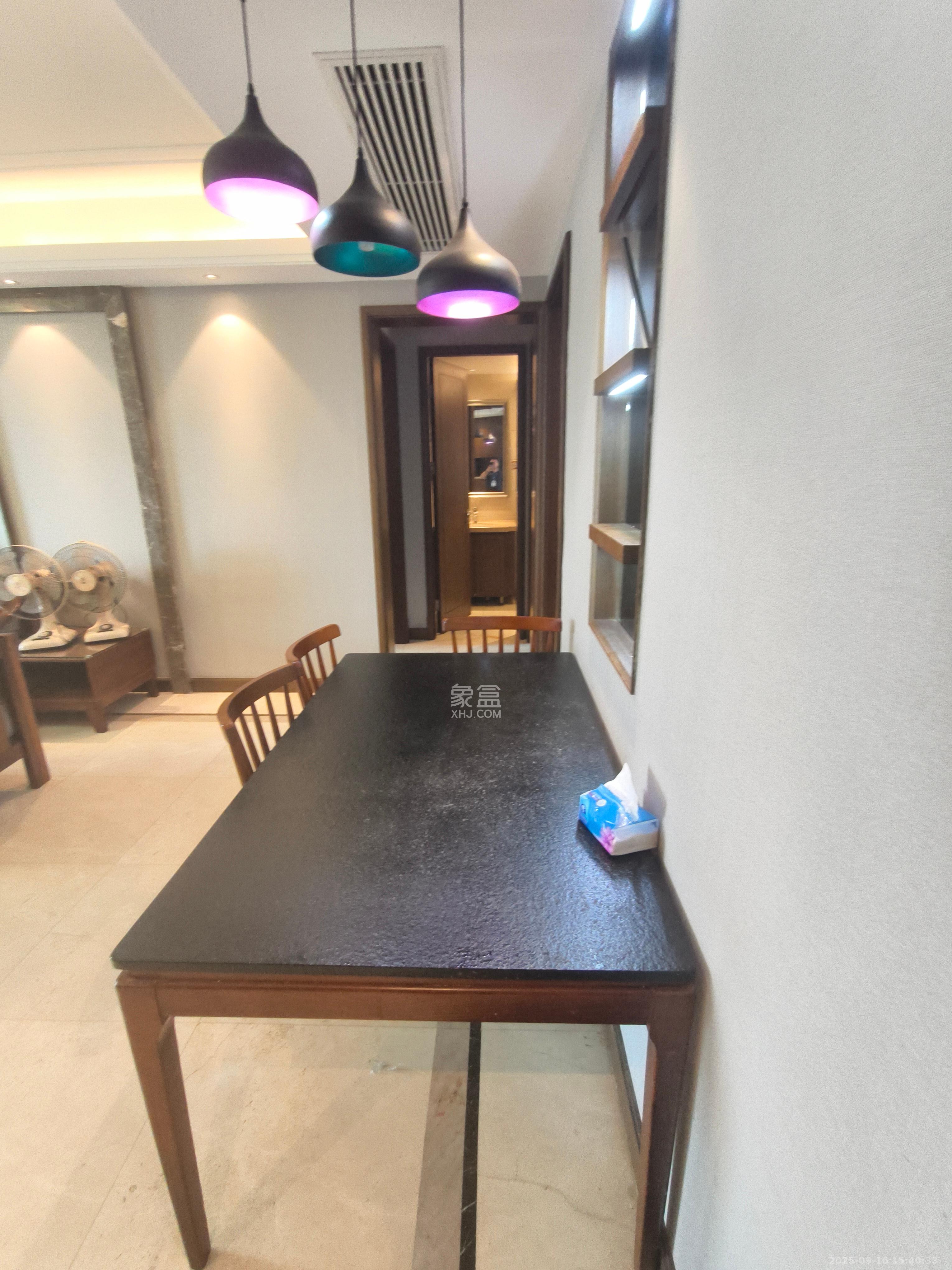 梅溪湖金茂府(金茂广场)(金茂览秀城) 4室2厅2卫 6000.0元/月 梅溪湖金茂府(金茂广场)(金茂览秀城) 4室2厅2卫 6000.0元/月室内图