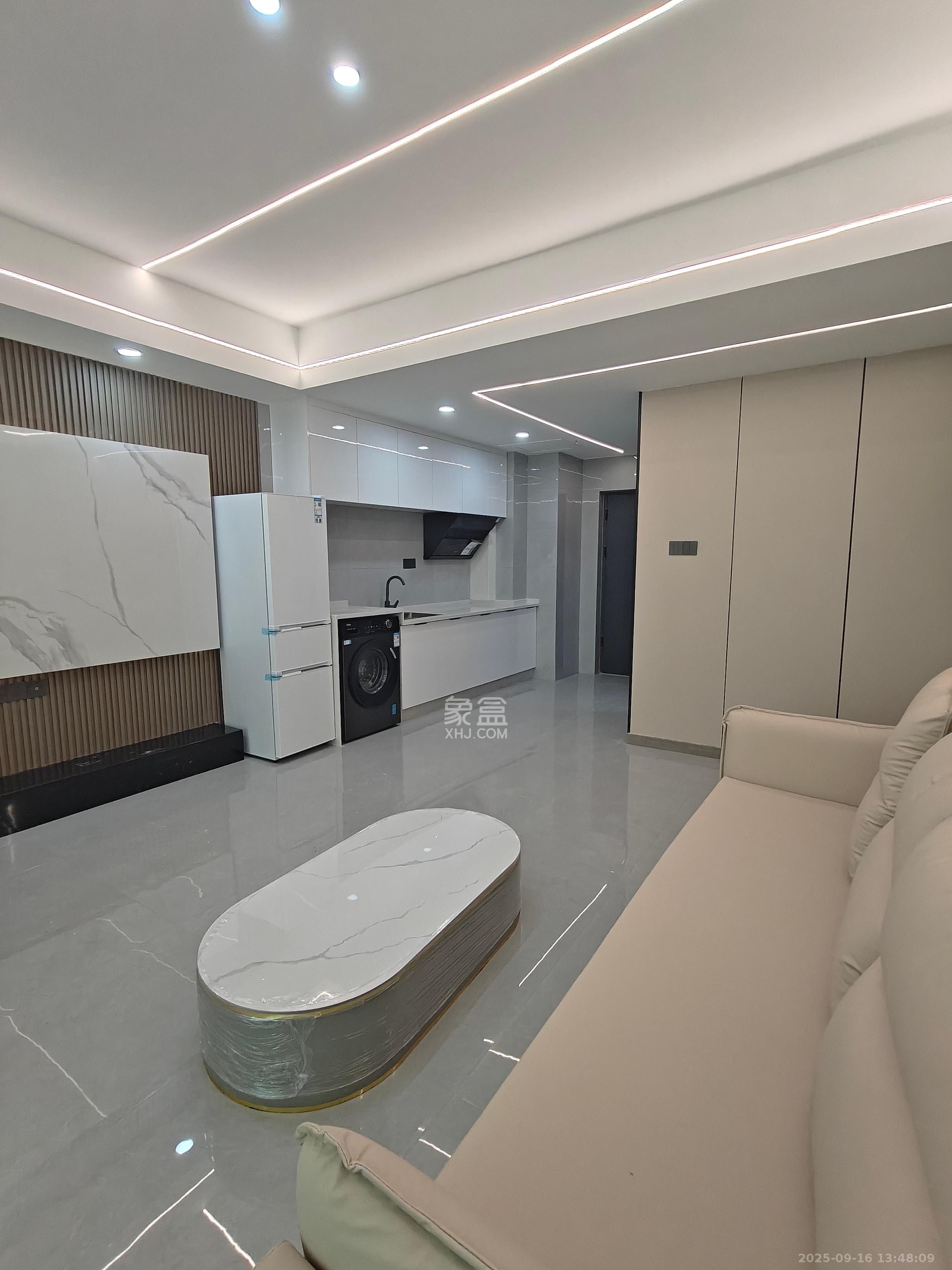 上城星座 1室1厅1卫 2700.0元/月 上城星座 1室1厅1卫 2700.0元/月室内图