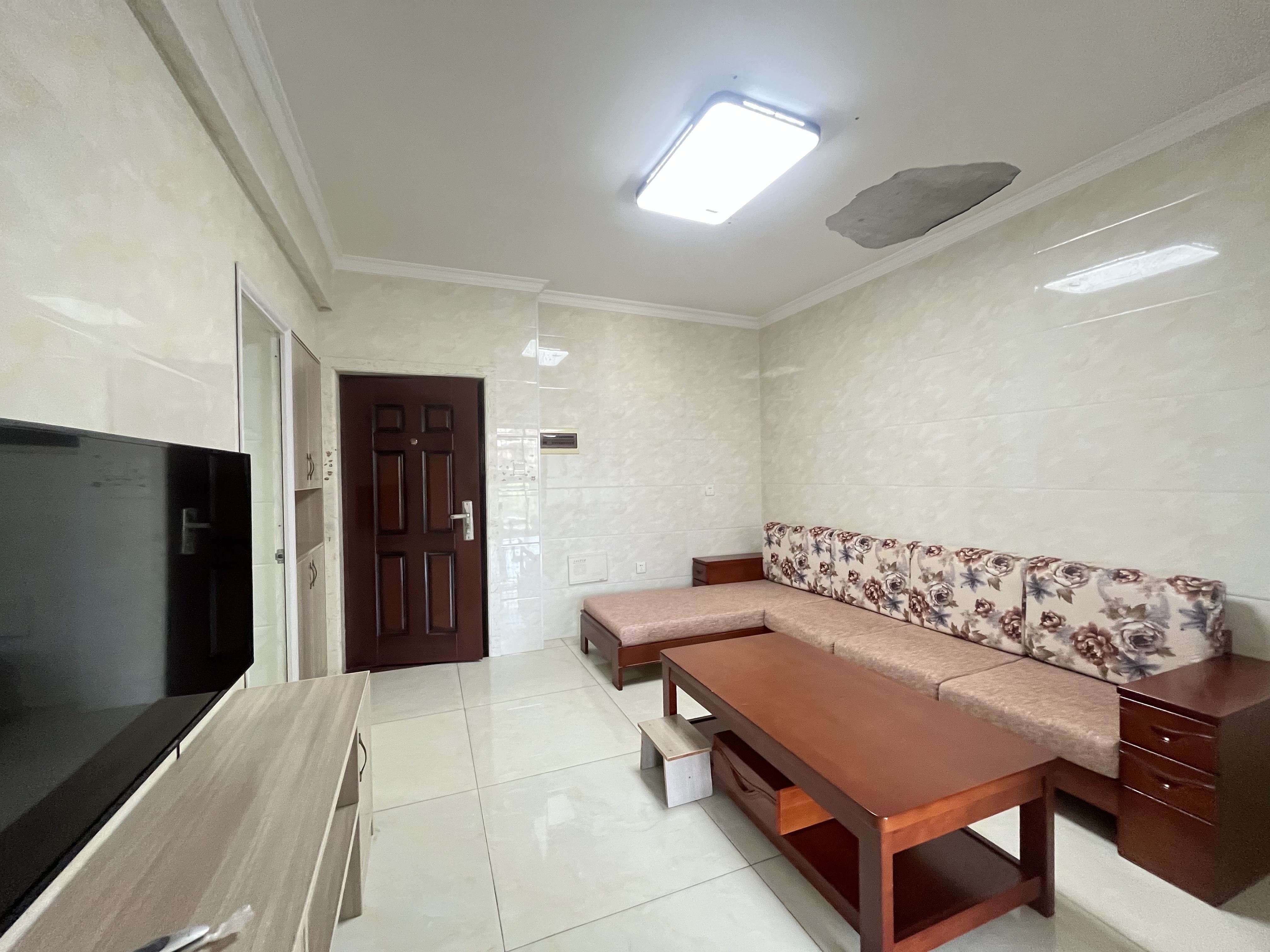 尚书房 2室2厅1卫 1500.0元/月 尚书房 2室2厅1卫 1500.0元/月室内图