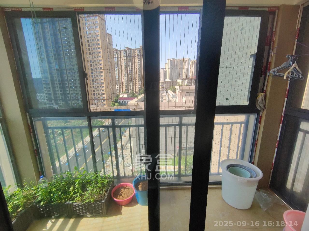 中南红领邦（红星嘉和苑）  3室2厅2卫    2000.0元/月室内图