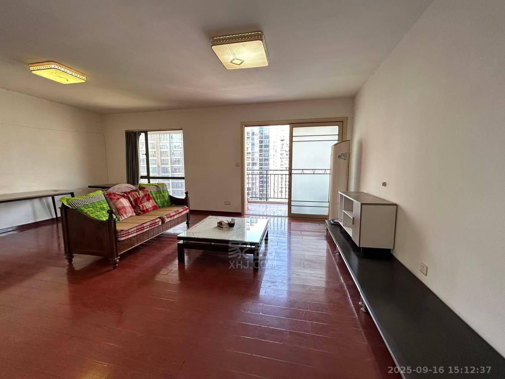 庐山春天早安华晨  3室2厅2卫    2000.0元/月 庐山春天早安华晨  3室2厅2卫    2000.0元/月室内图