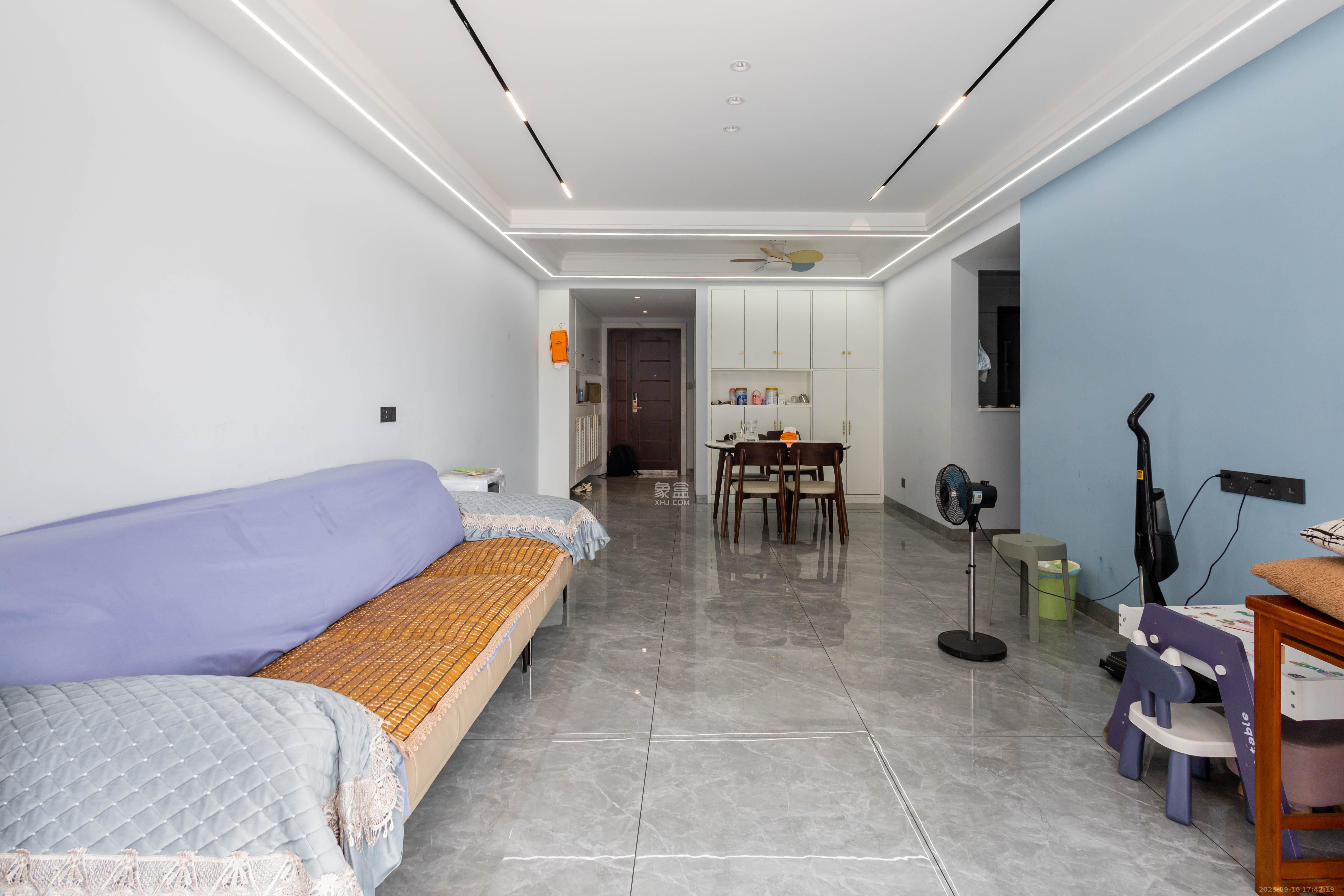 中交中央公园D5区 3室2厅2卫 146.2万 中交中央公园D5区 3室2厅2卫 146.2万客厅