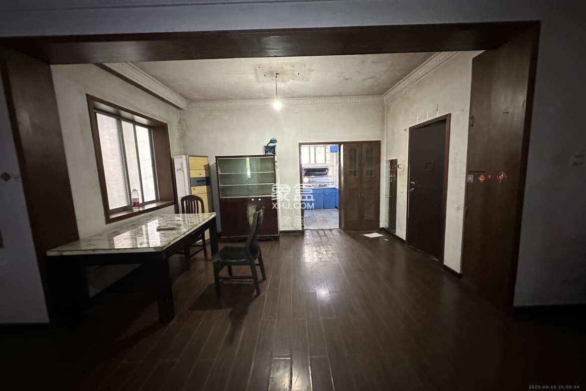 交通设计院(伍家岭)  2室2厅1卫    2200.0元/月 交通设计院(伍家岭)  2室2厅1卫    2200.0元/月室内图