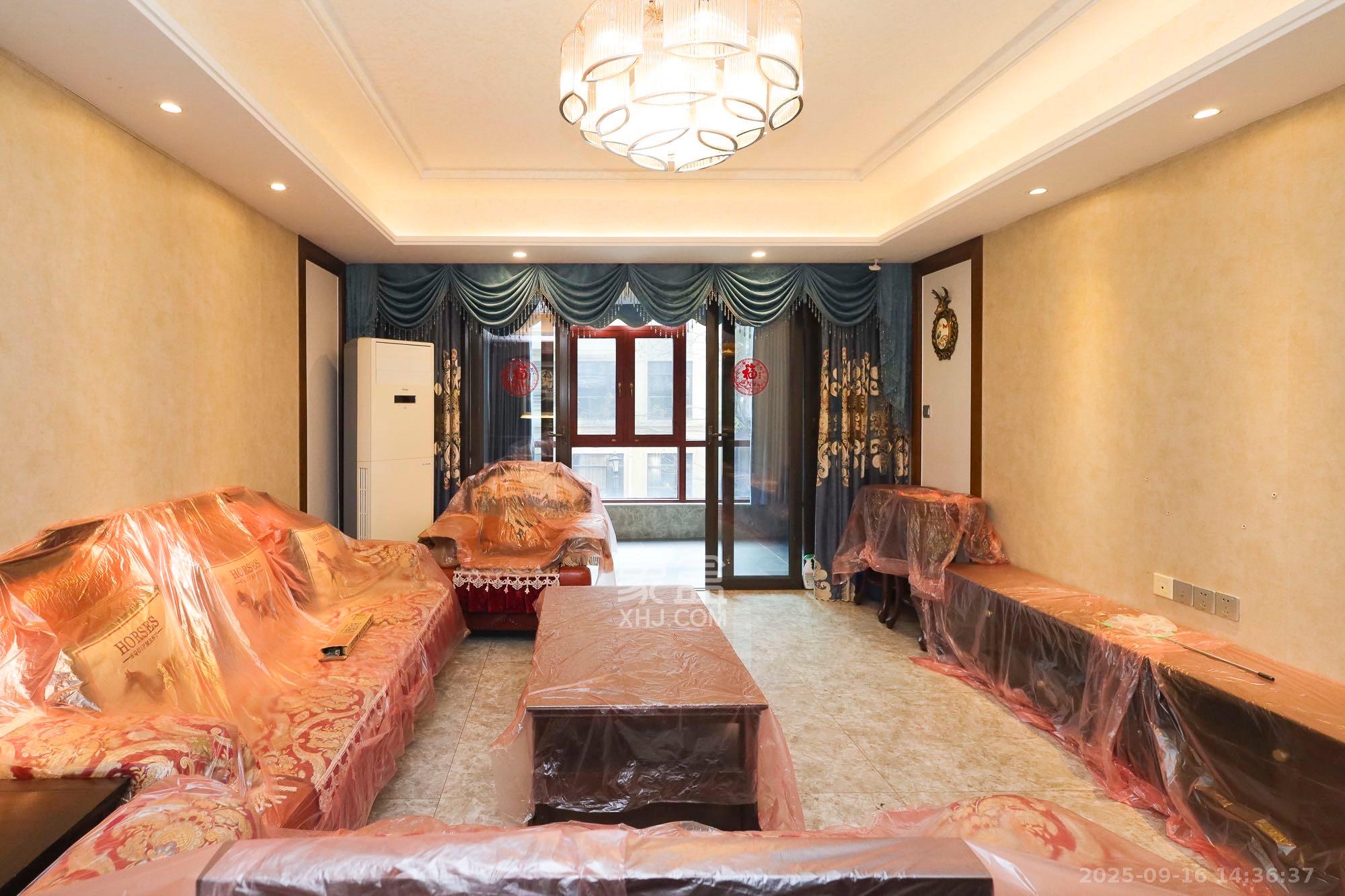 恒大御景天下城一期 3室2厅2卫 3500.0元/月 恒大御景天下城一期 3室2厅2卫 3500.0元/月室内图