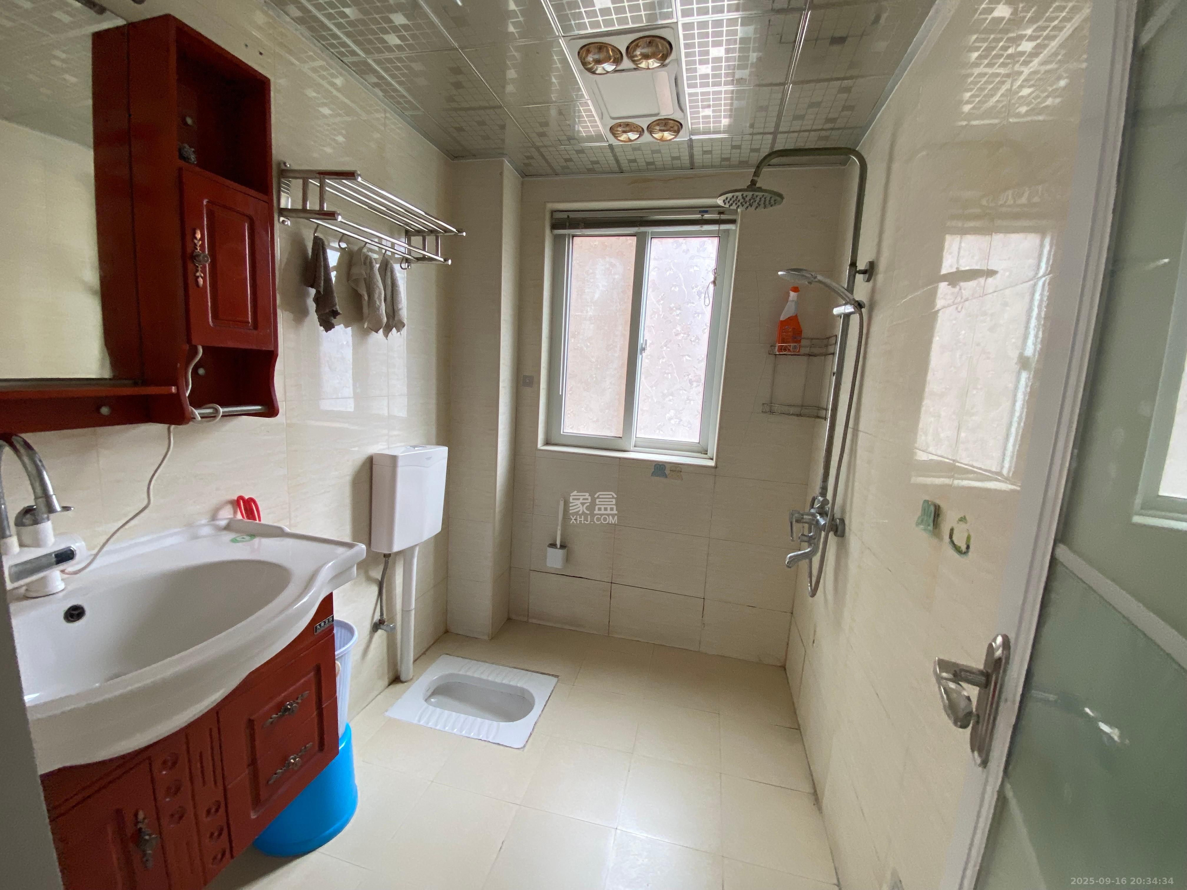 湘府十城（汇财御景湾新寓,汇财国际）  2室2厅1卫    2000.0元/月室内图