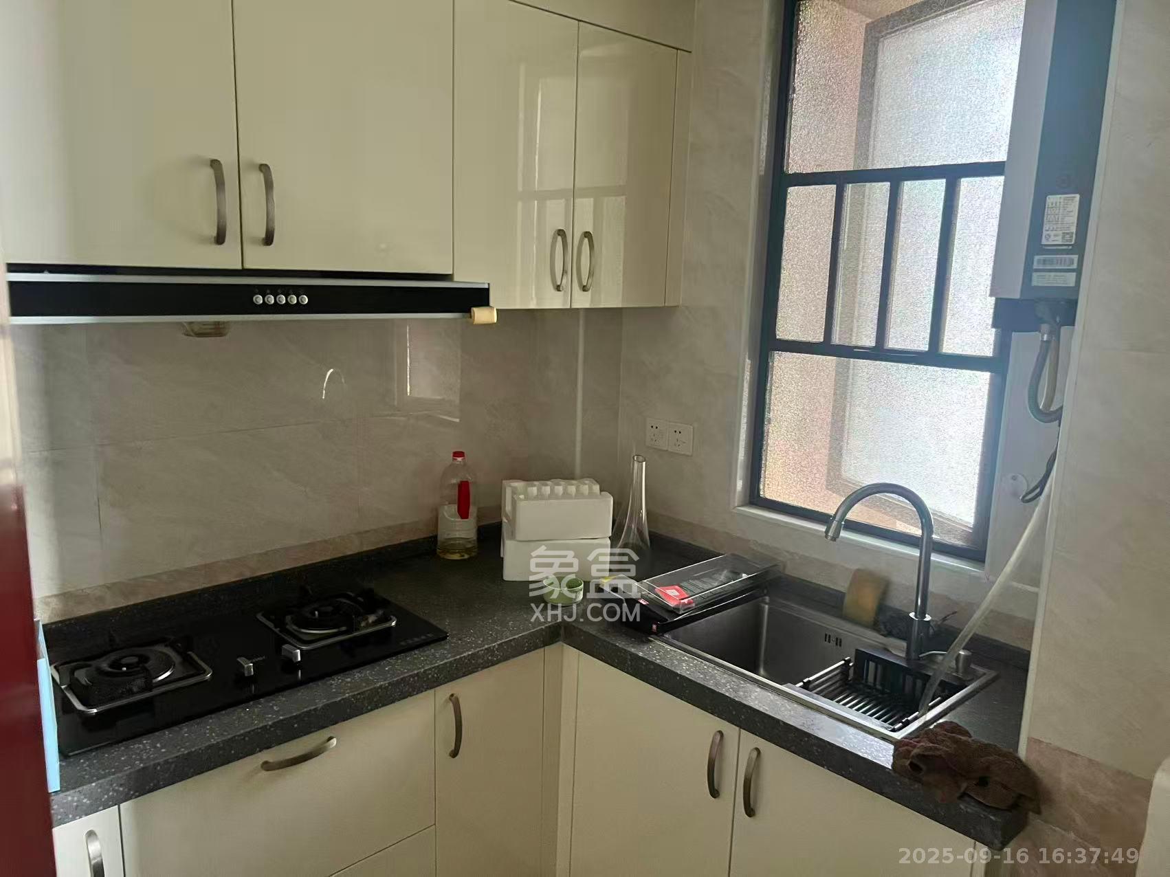 建发中央公园(建发美地)  2室1厅1卫    3200.0元/月 建发中央公园(建发美地)  2室1厅1卫    3200.0元/月